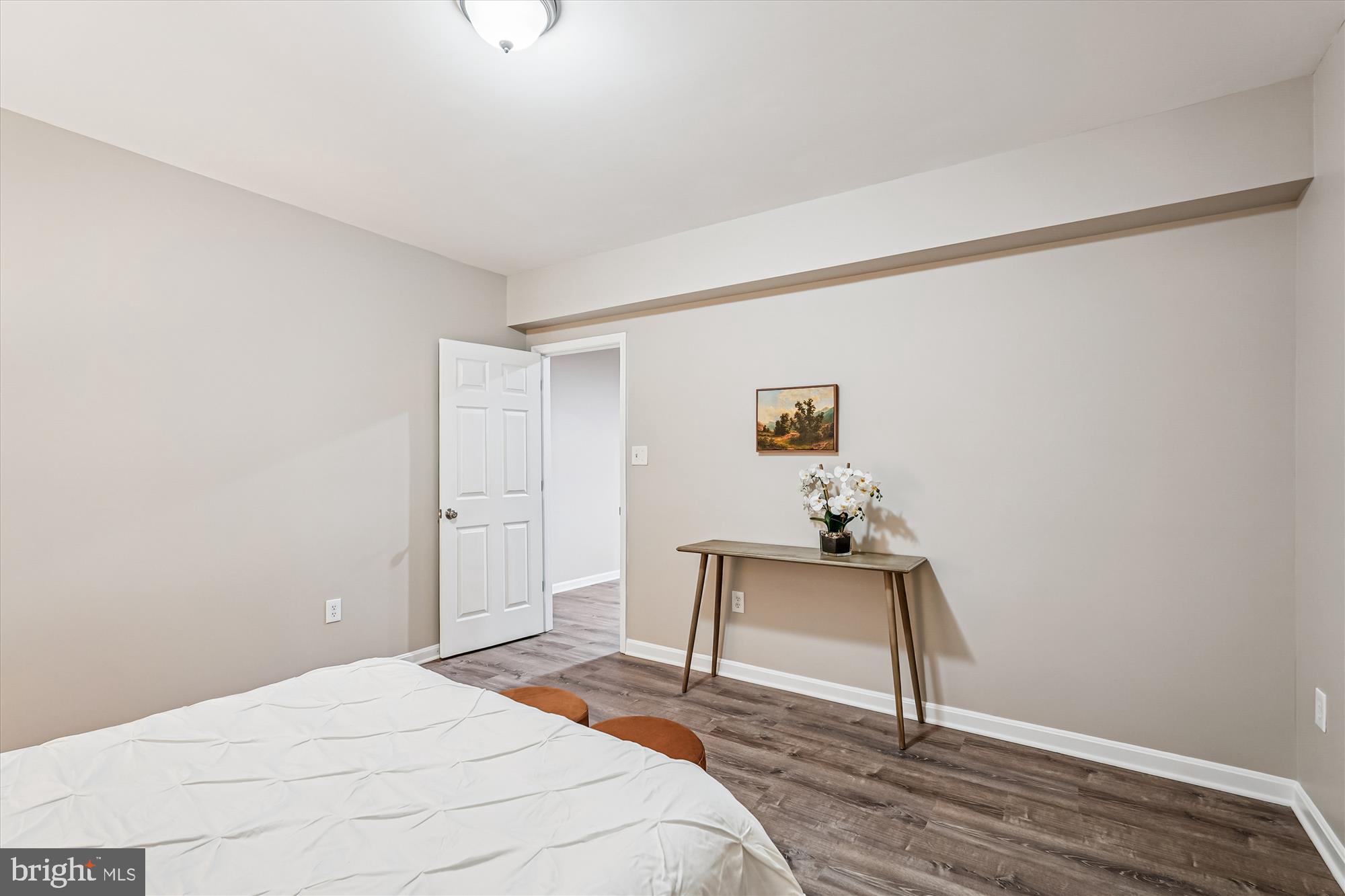 ASHBURN VILLAGE - Residential