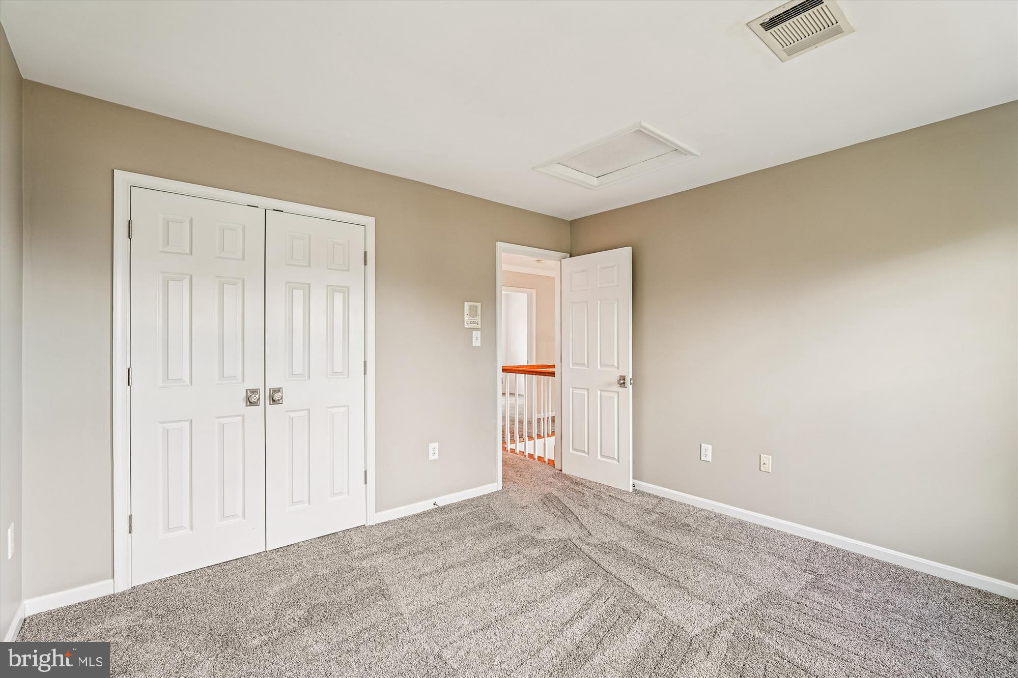 ASHBURN VILLAGE - Residential