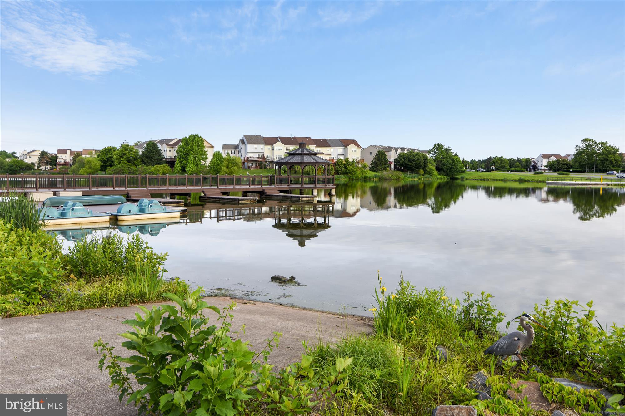 ASHBURN VILLAGE - Residential