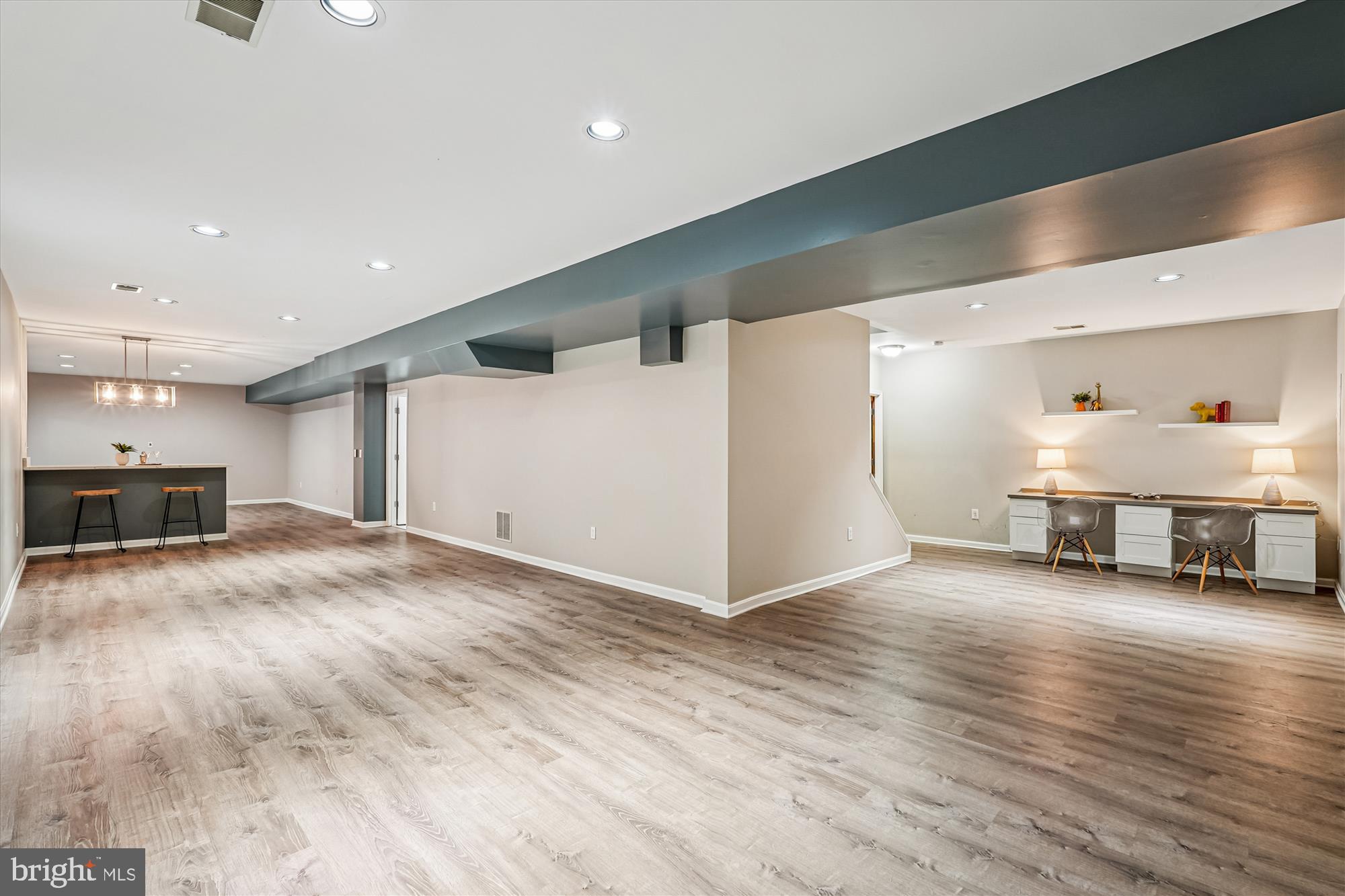 ASHBURN VILLAGE - Residential