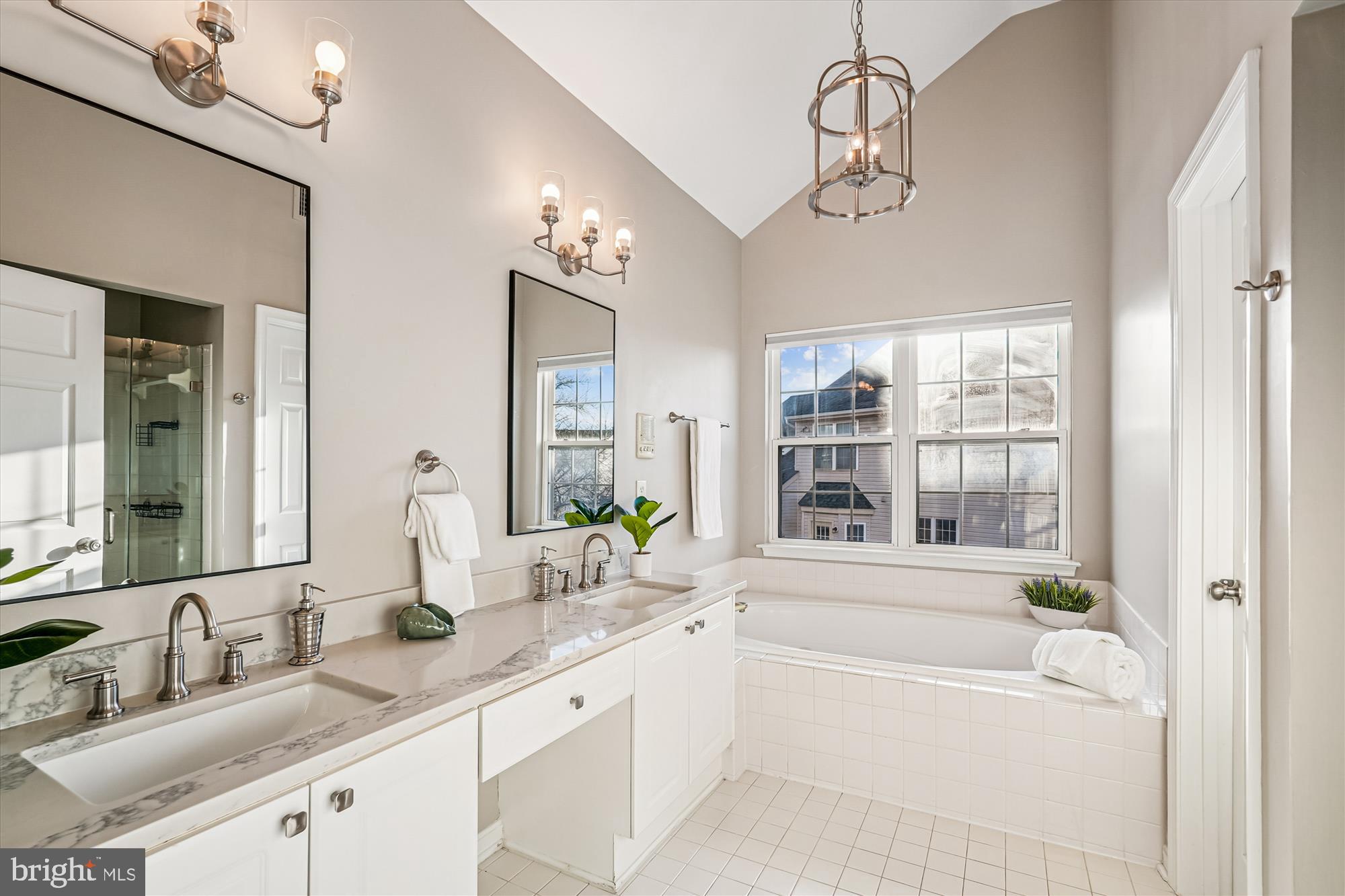 ASHBURN VILLAGE - Residential