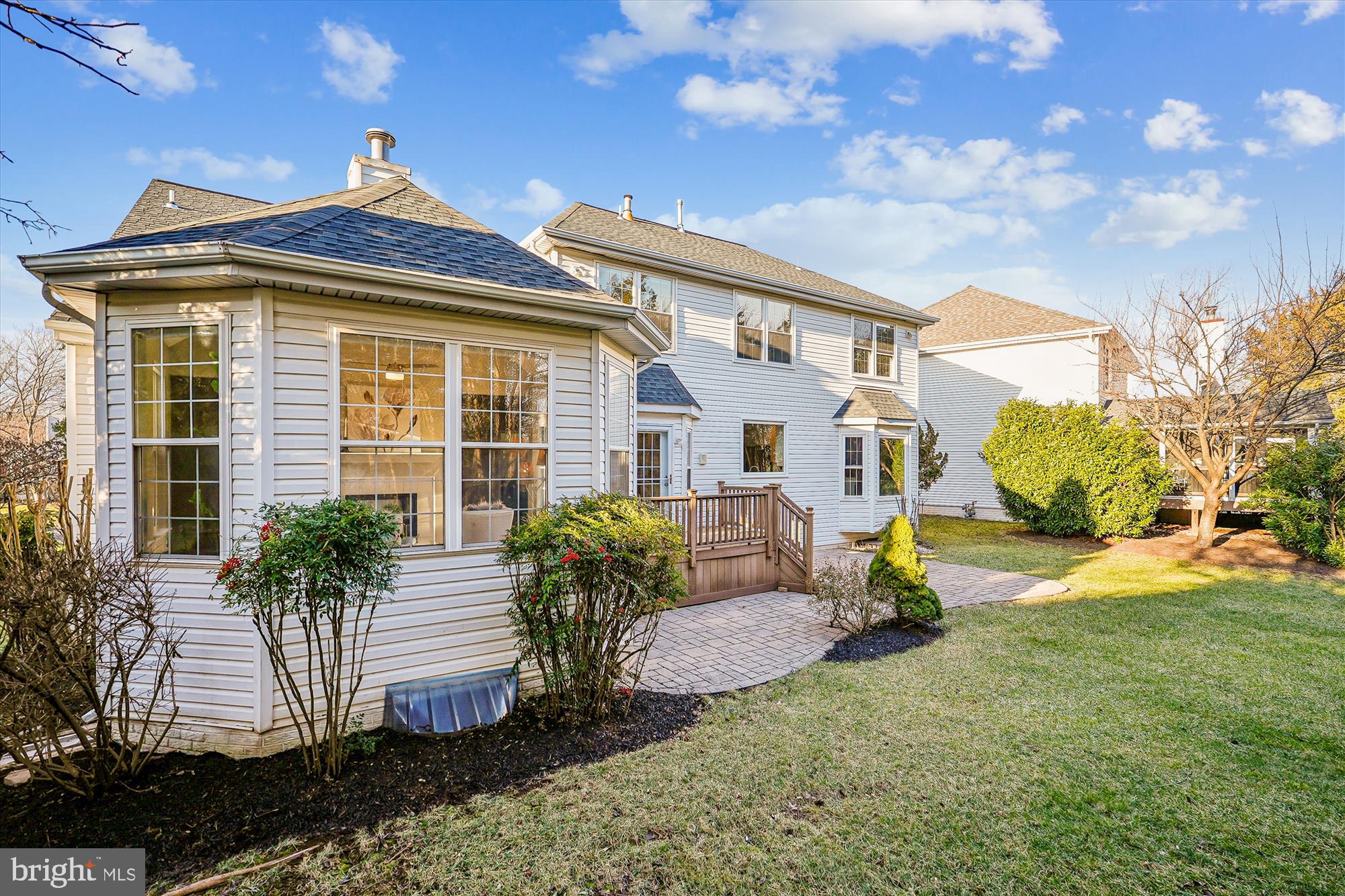 ASHBURN VILLAGE - Residential