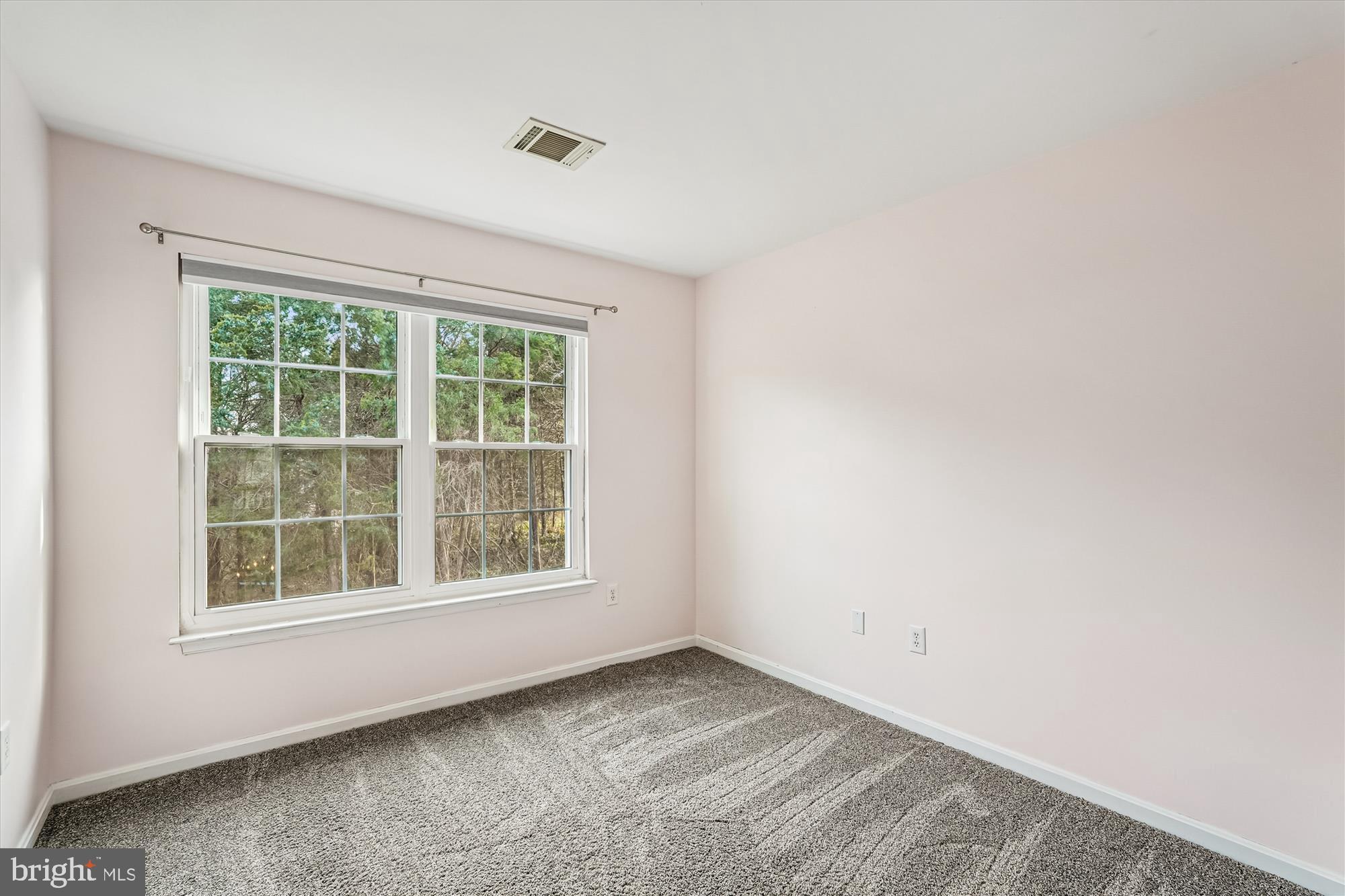 ASHBURN VILLAGE - Residential