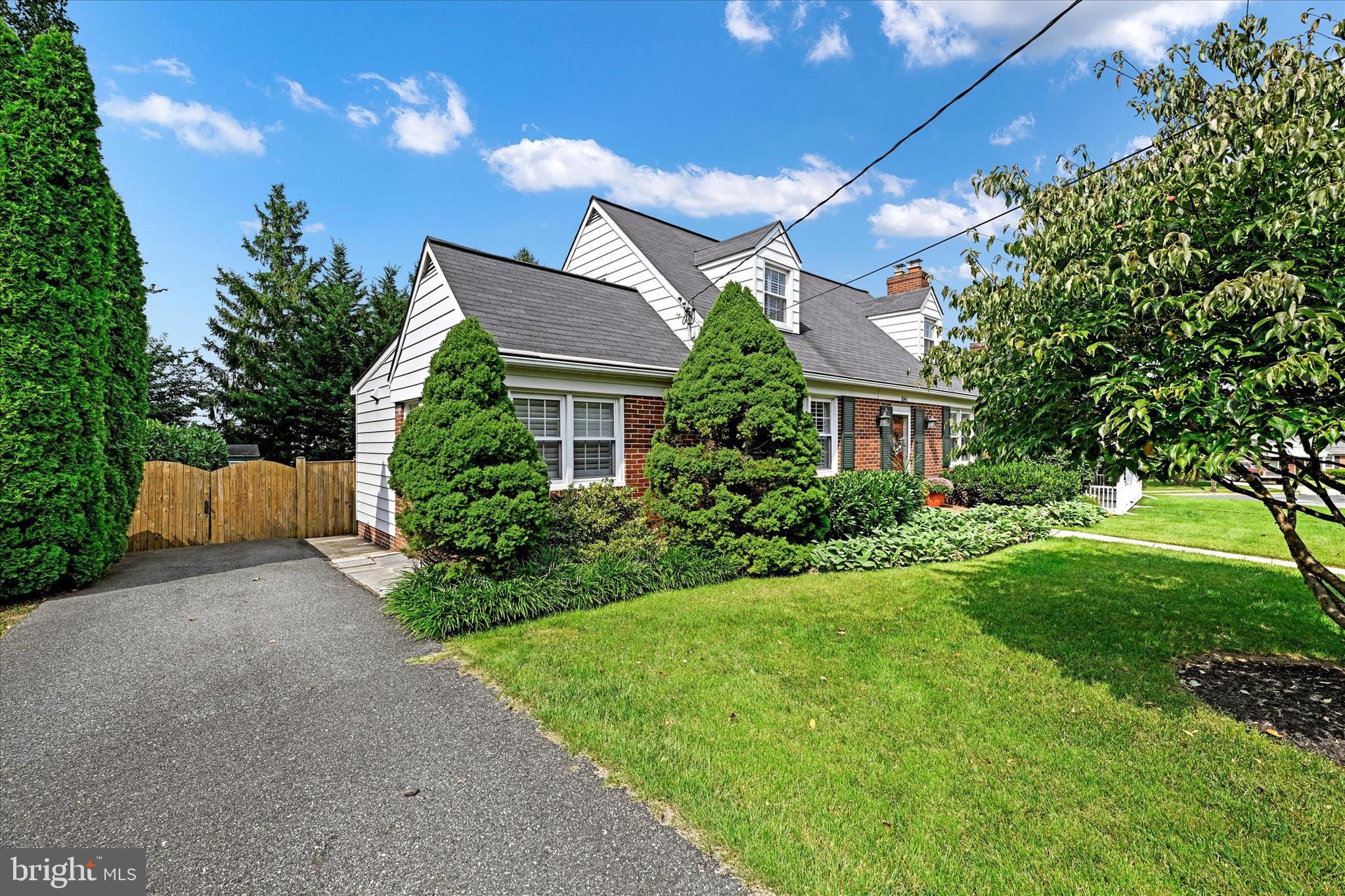 NORTHAMPTON - Residential