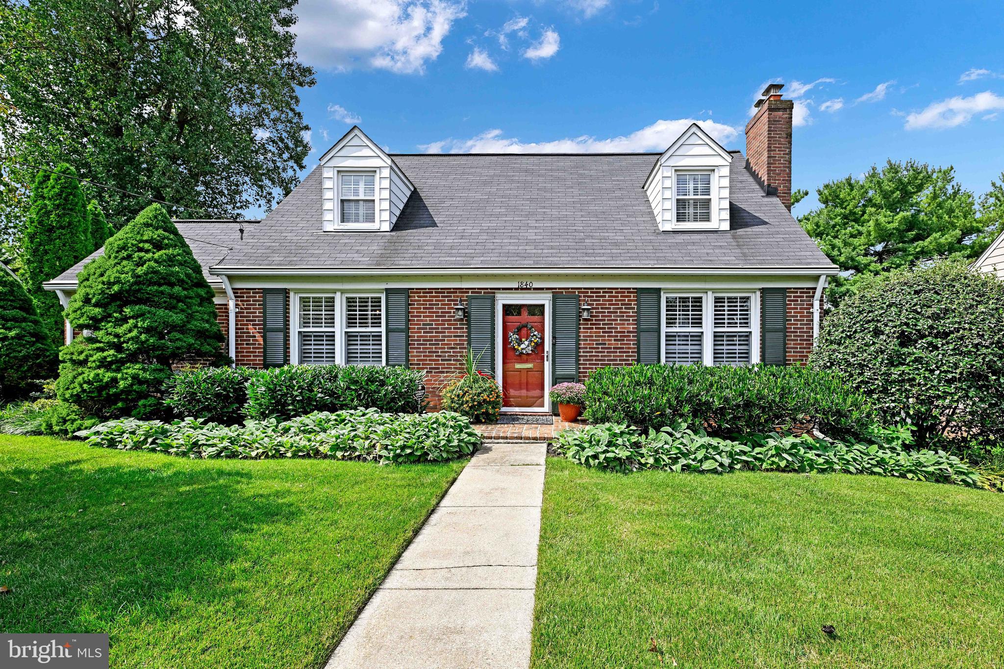 NORTHAMPTON - Residential