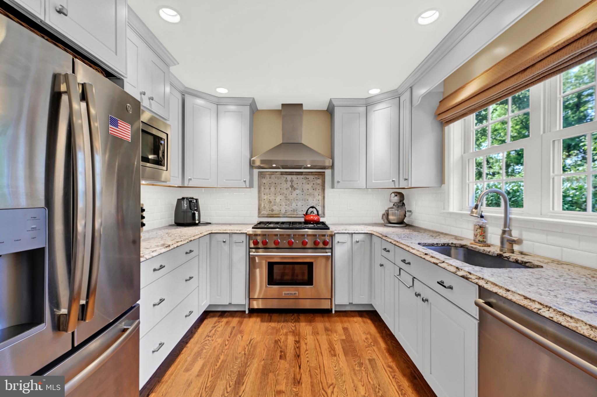 NORTHAMPTON - Residential