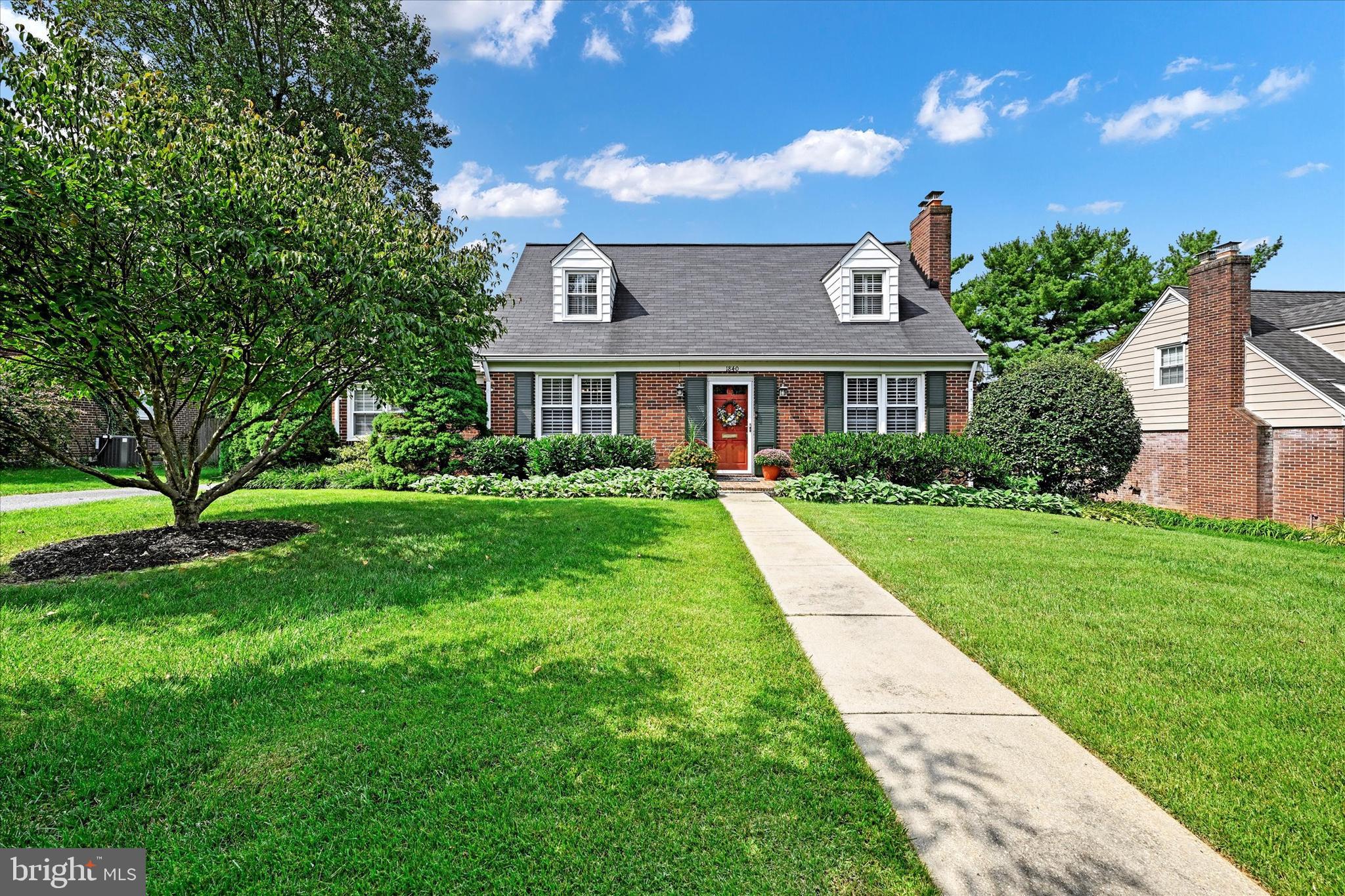 NORTHAMPTON - Residential