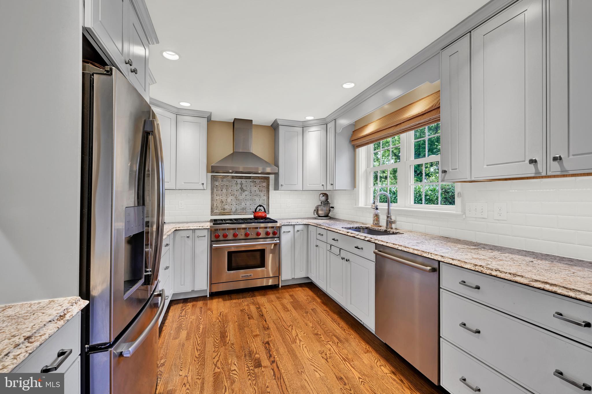 NORTHAMPTON - Residential