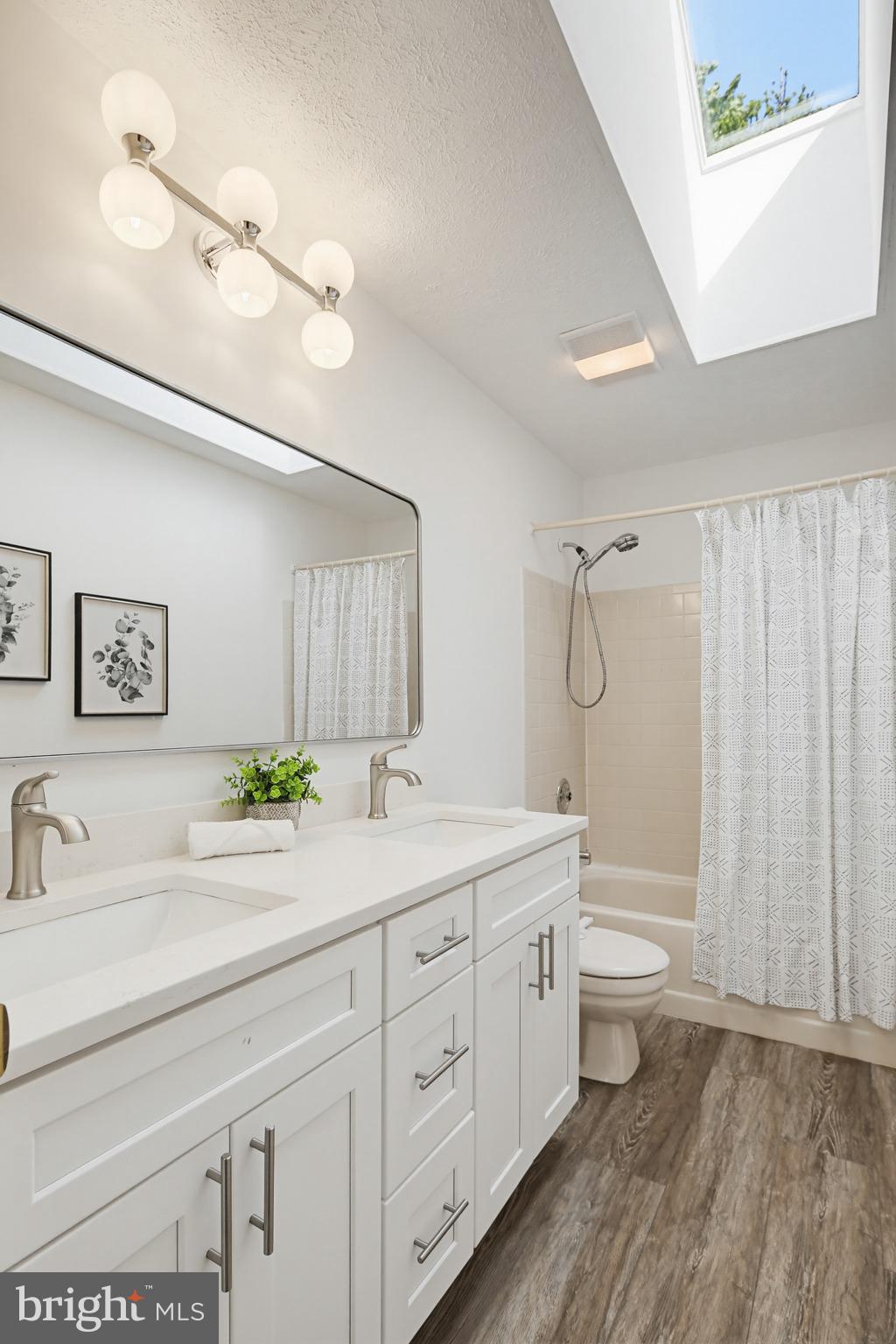 DORSEY HALL - Residential
