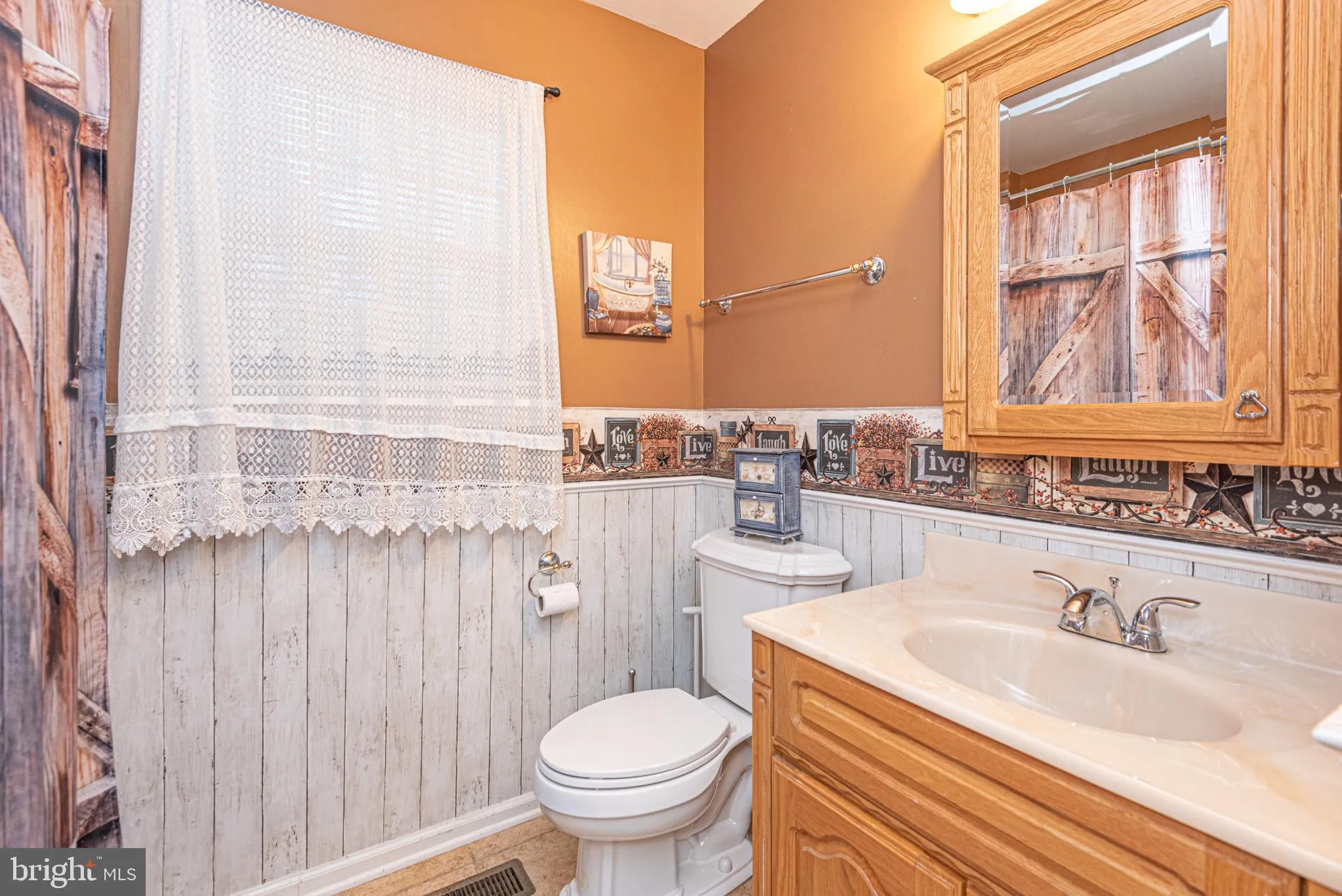 Snow Hill, Maryland 21863, United States, 3 Bedrooms Bedrooms, ,2 BathroomsBathrooms,Residential,Coming Soon,219929