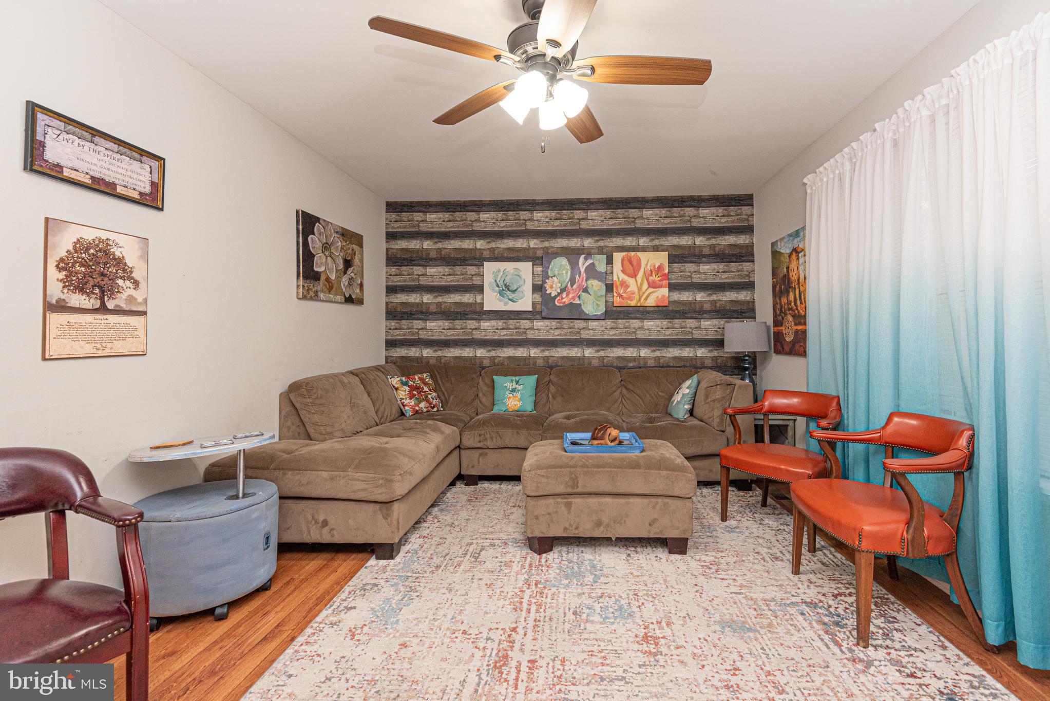 NASSAWANGO HILLS - Residential