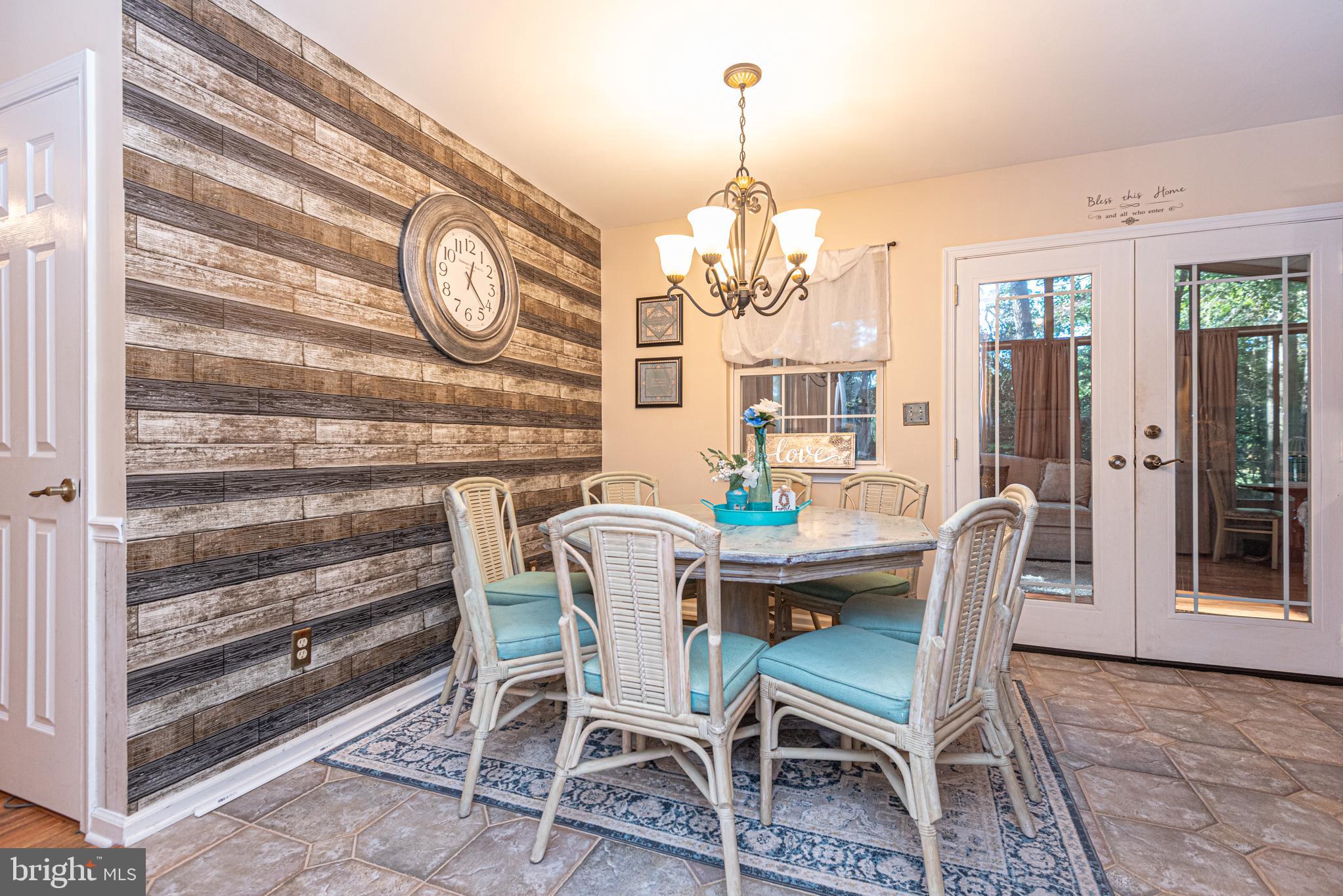 NASSAWANGO HILLS - Residential