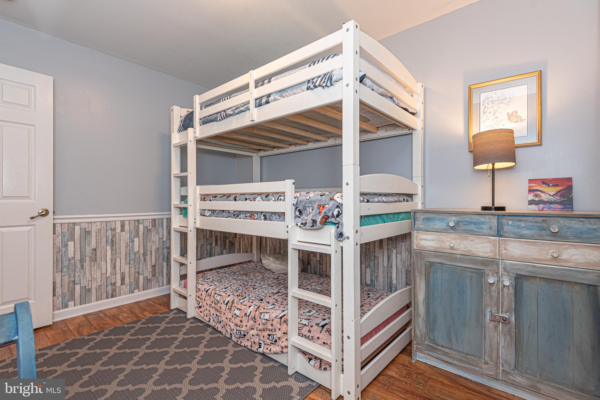 NASSAWANGO HILLS - Residential