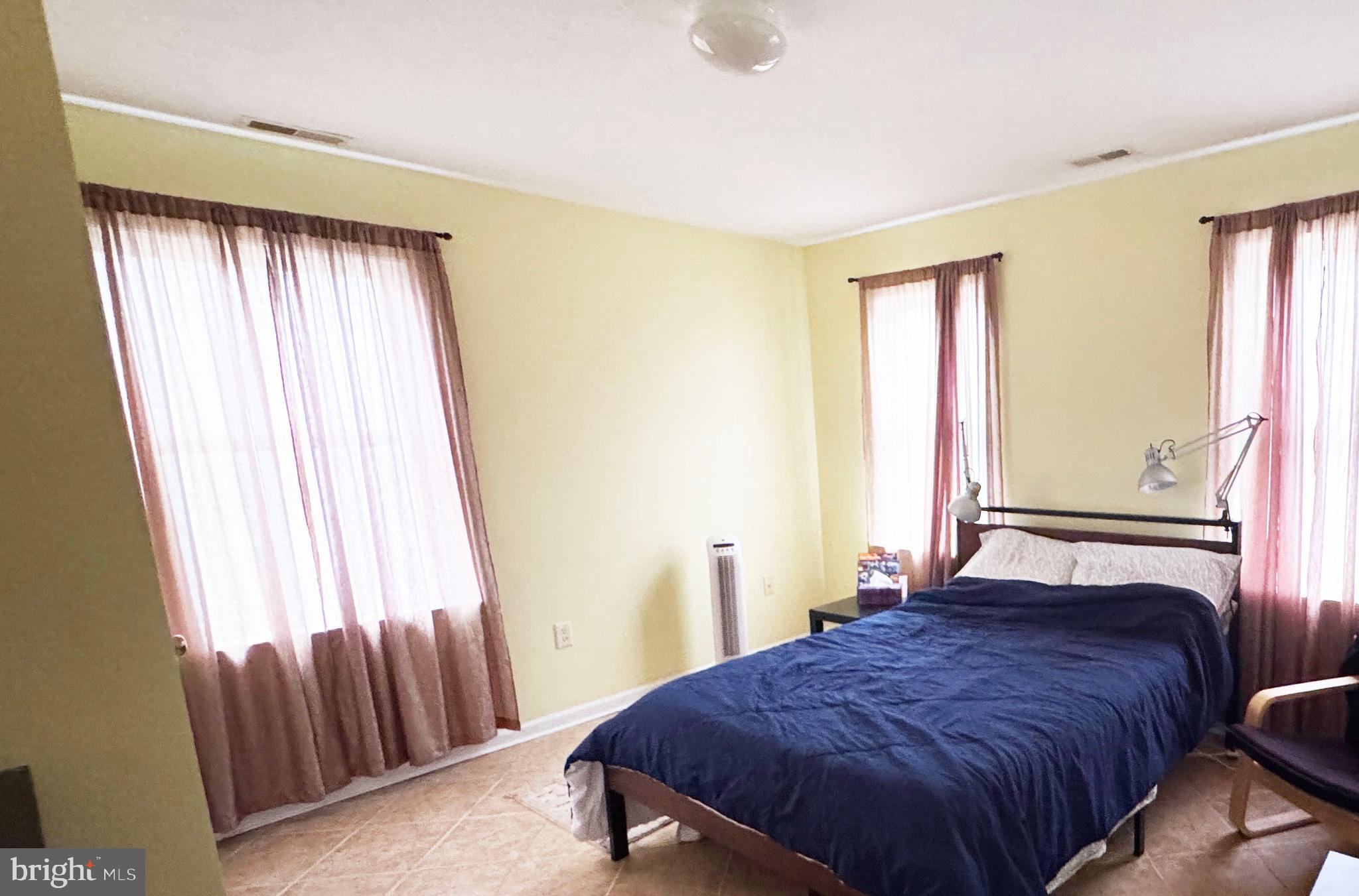 VILLAGE OF ELK RIDGE - Residential