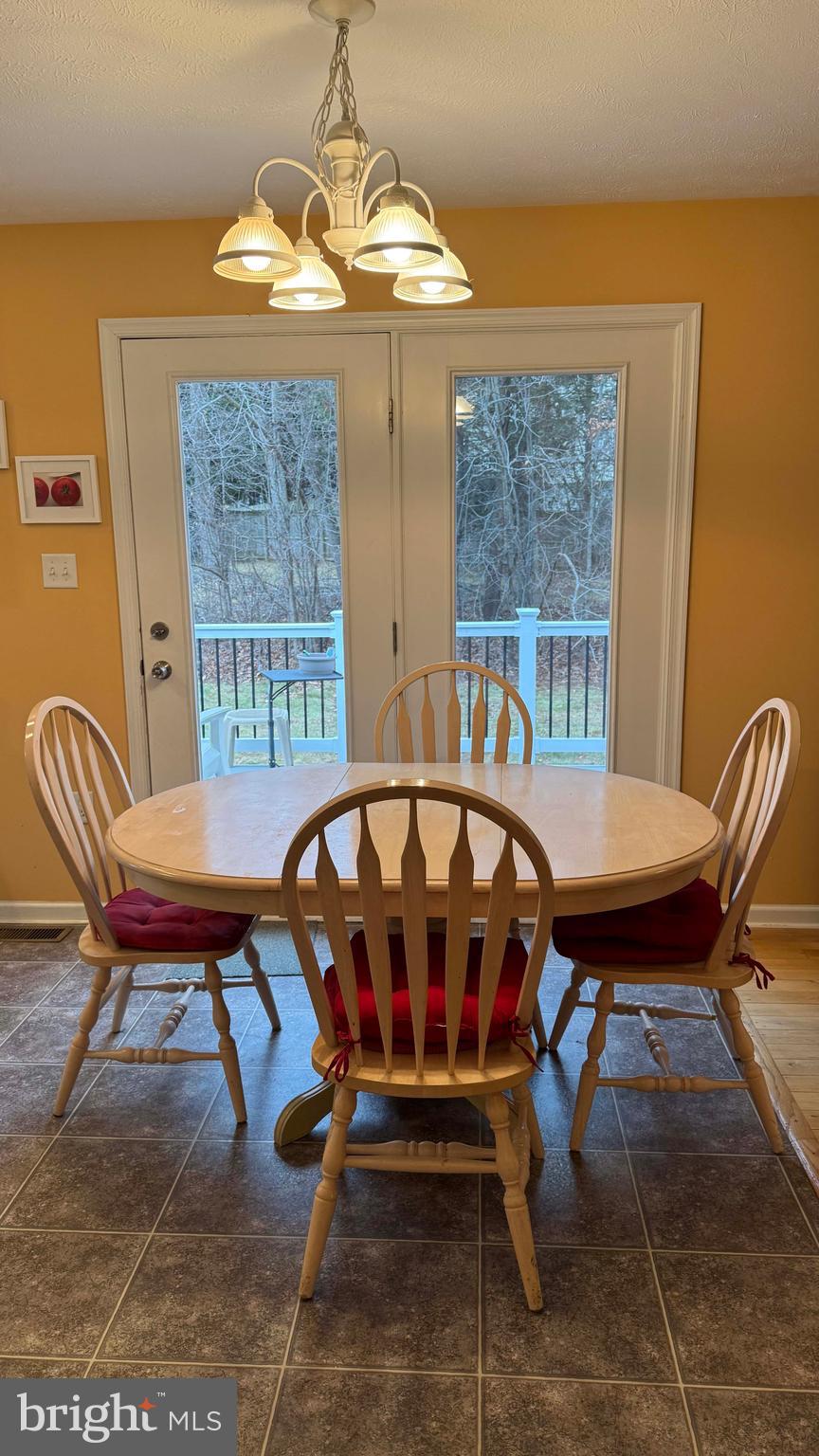 VILLAGE OF ELK RIDGE - Residential