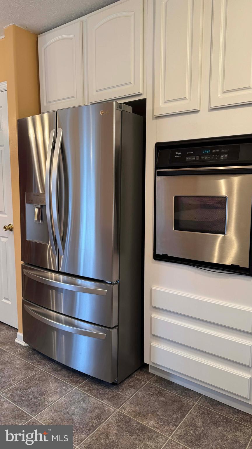 VILLAGE OF ELK RIDGE - Residential