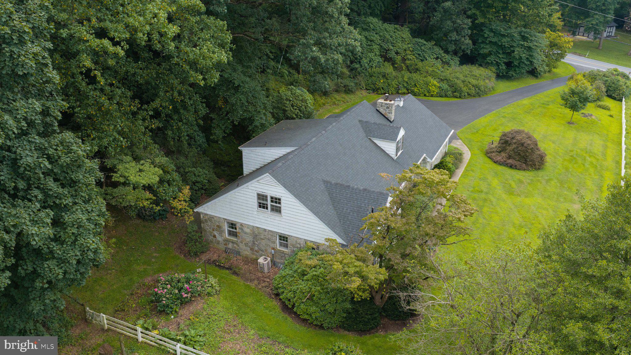 821 TIMBERLINE DRIVE