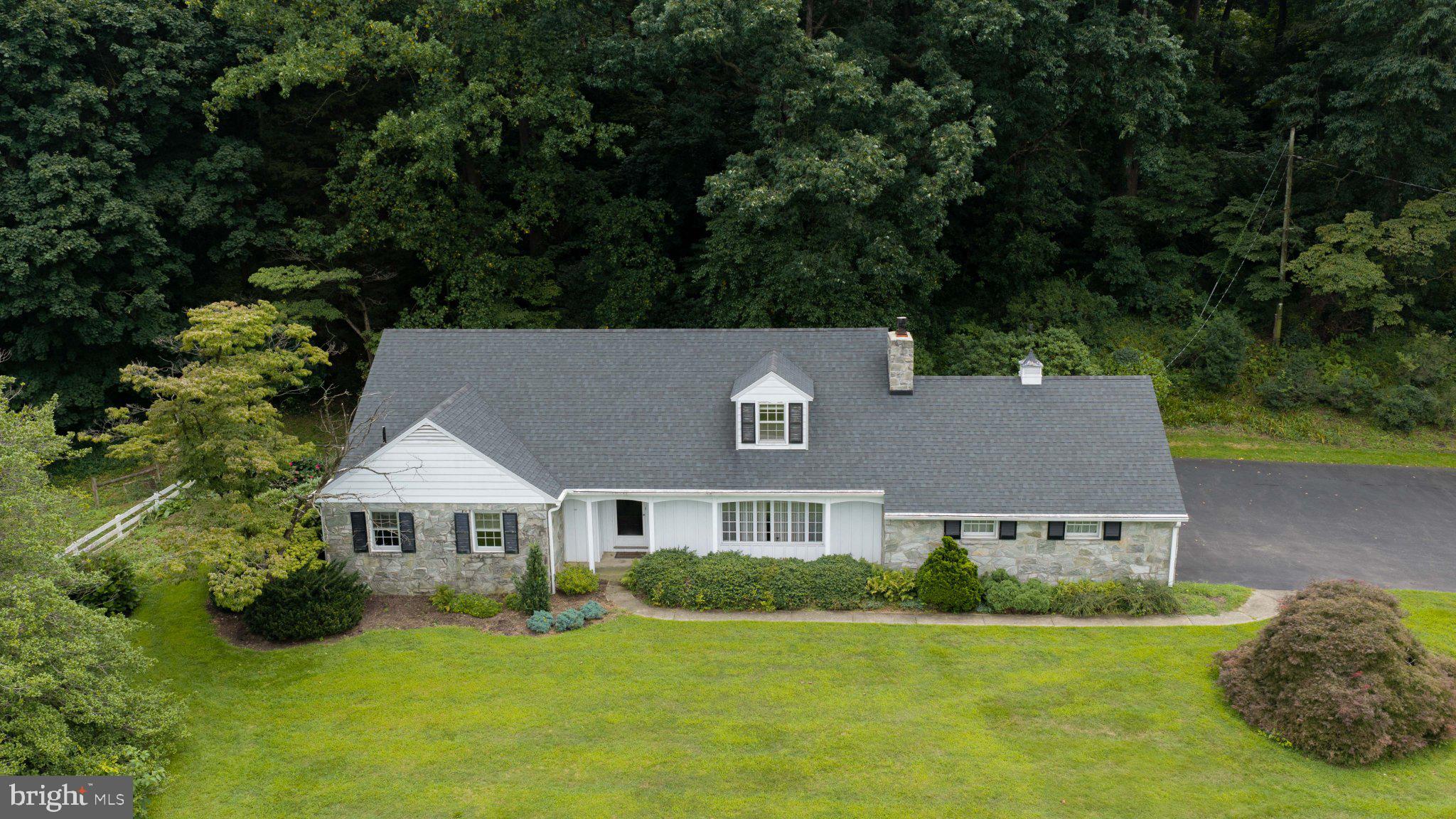821 TIMBERLINE DRIVE