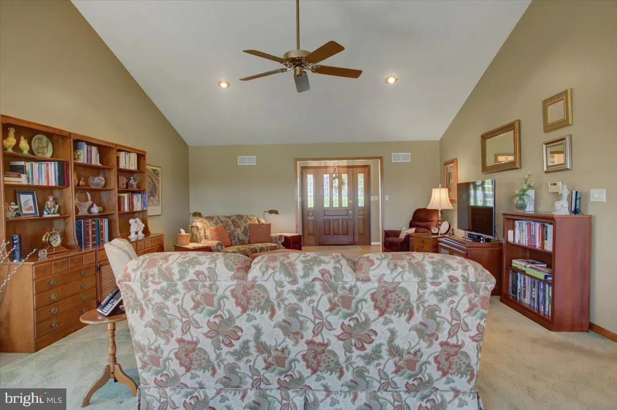 Fayetteville, Pennsylvania 17222, United States, 3 Bedrooms Bedrooms, ,3 BathroomsBathrooms,Residential,Pending,119469