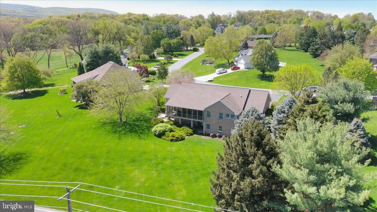 Fayetteville, Pennsylvania 17222, United States, 3 Bedrooms Bedrooms, ,3 BathroomsBathrooms,Residential,Pending,119469