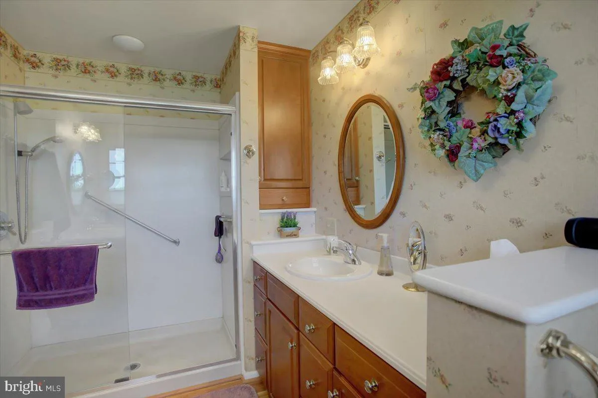 Fayetteville, Pennsylvania 17222, United States, 3 Bedrooms Bedrooms, ,3 BathroomsBathrooms,Residential,Pending,119469