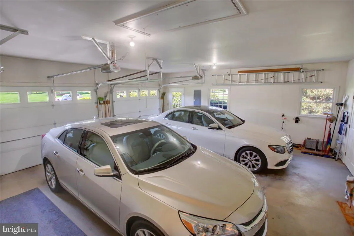 Fayetteville, Pennsylvania 17222, United States, 3 Bedrooms Bedrooms, ,3 BathroomsBathrooms,Residential,Pending,119469