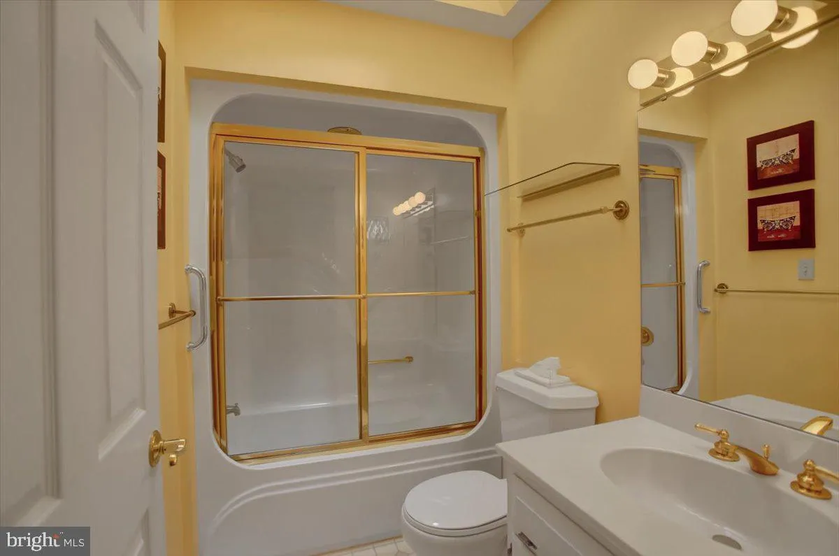 Fayetteville, Pennsylvania 17222, United States, 3 Bedrooms Bedrooms, ,3 BathroomsBathrooms,Residential,Pending,119469