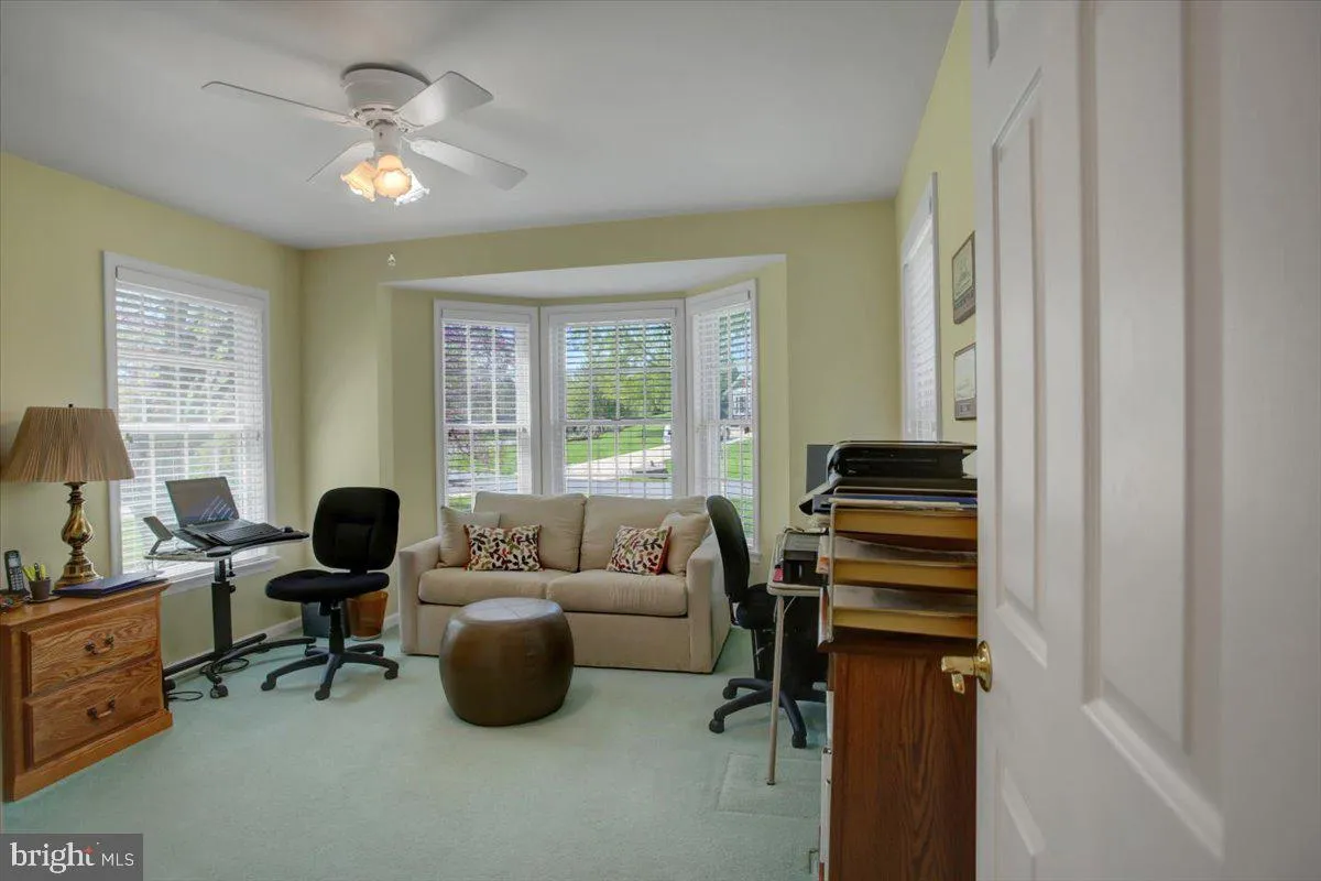 Fayetteville, Pennsylvania 17222, United States, 3 Bedrooms Bedrooms, ,3 BathroomsBathrooms,Residential,Pending,119469