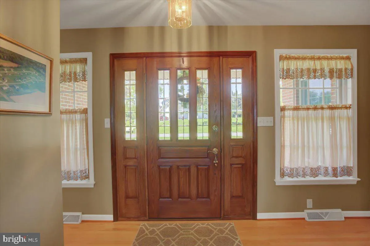 Fayetteville, Pennsylvania 17222, United States, 3 Bedrooms Bedrooms, ,3 BathroomsBathrooms,Residential,Pending,119469