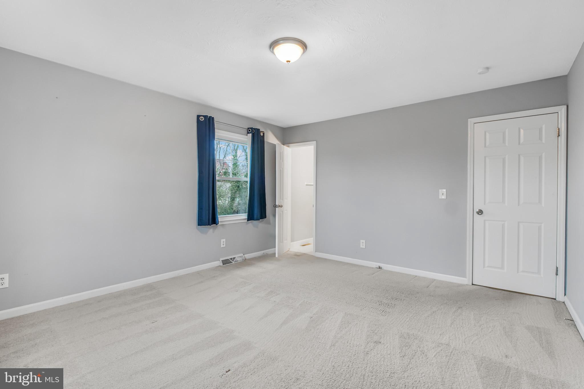 GRAFTON VILLAGE - Residential Lease