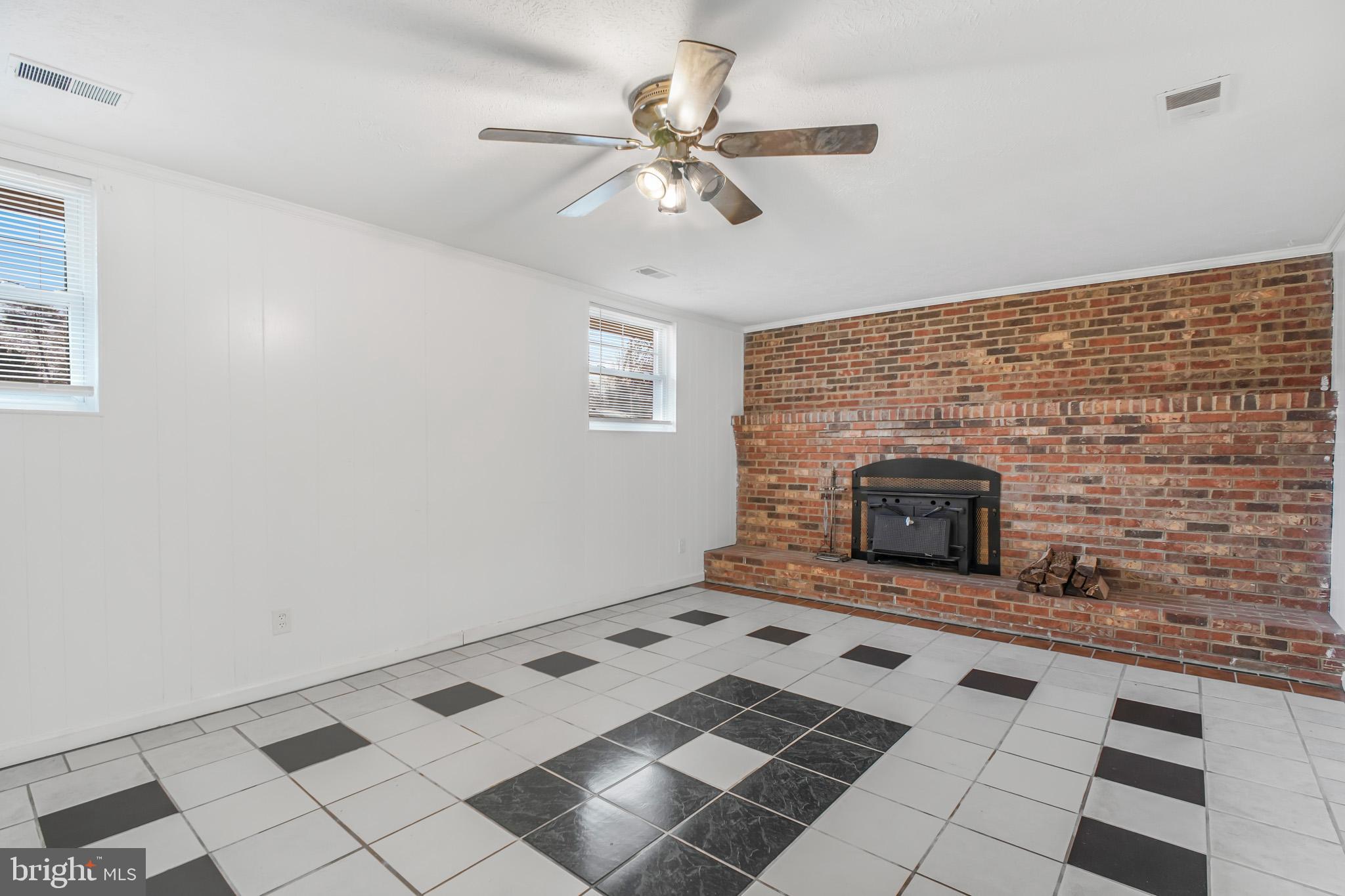 GRAFTON VILLAGE - Residential Lease