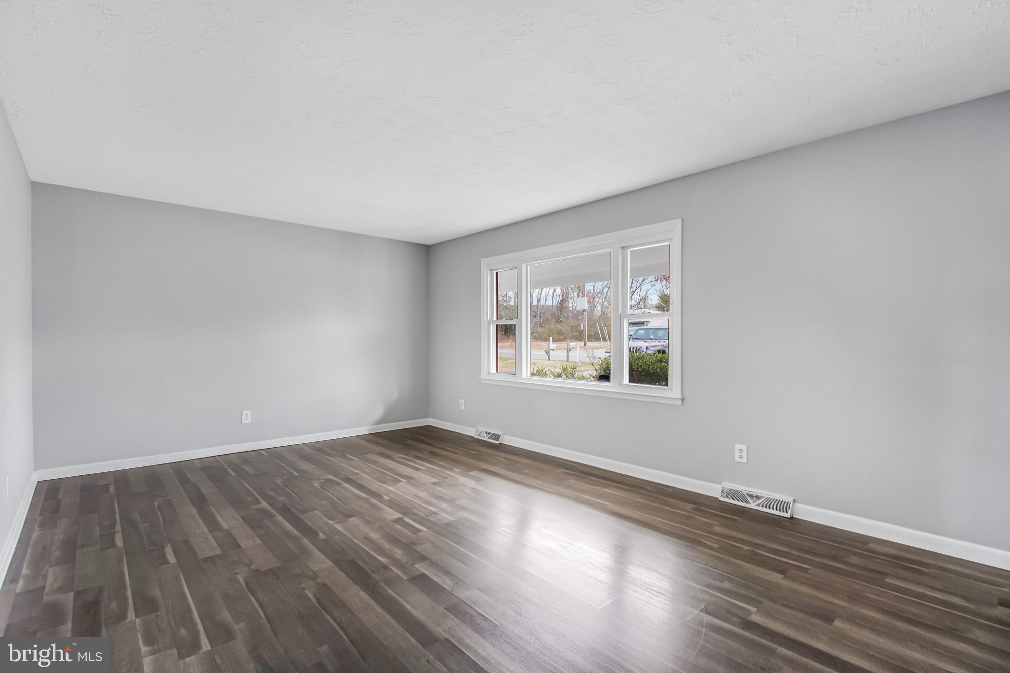 GRAFTON VILLAGE - Residential Lease