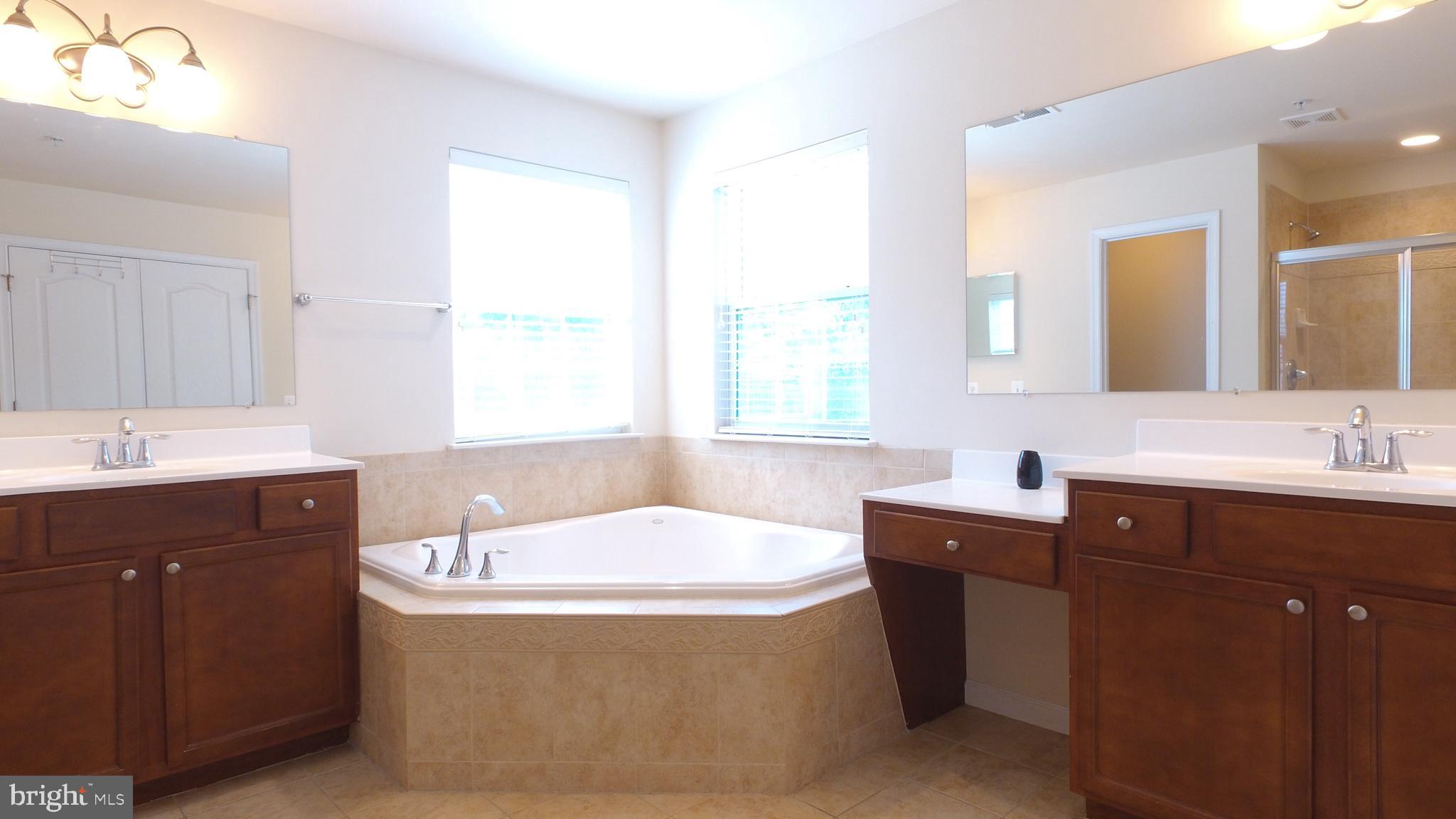 FAIRWOOD-PHASE 2-PLAT 10 - Residential