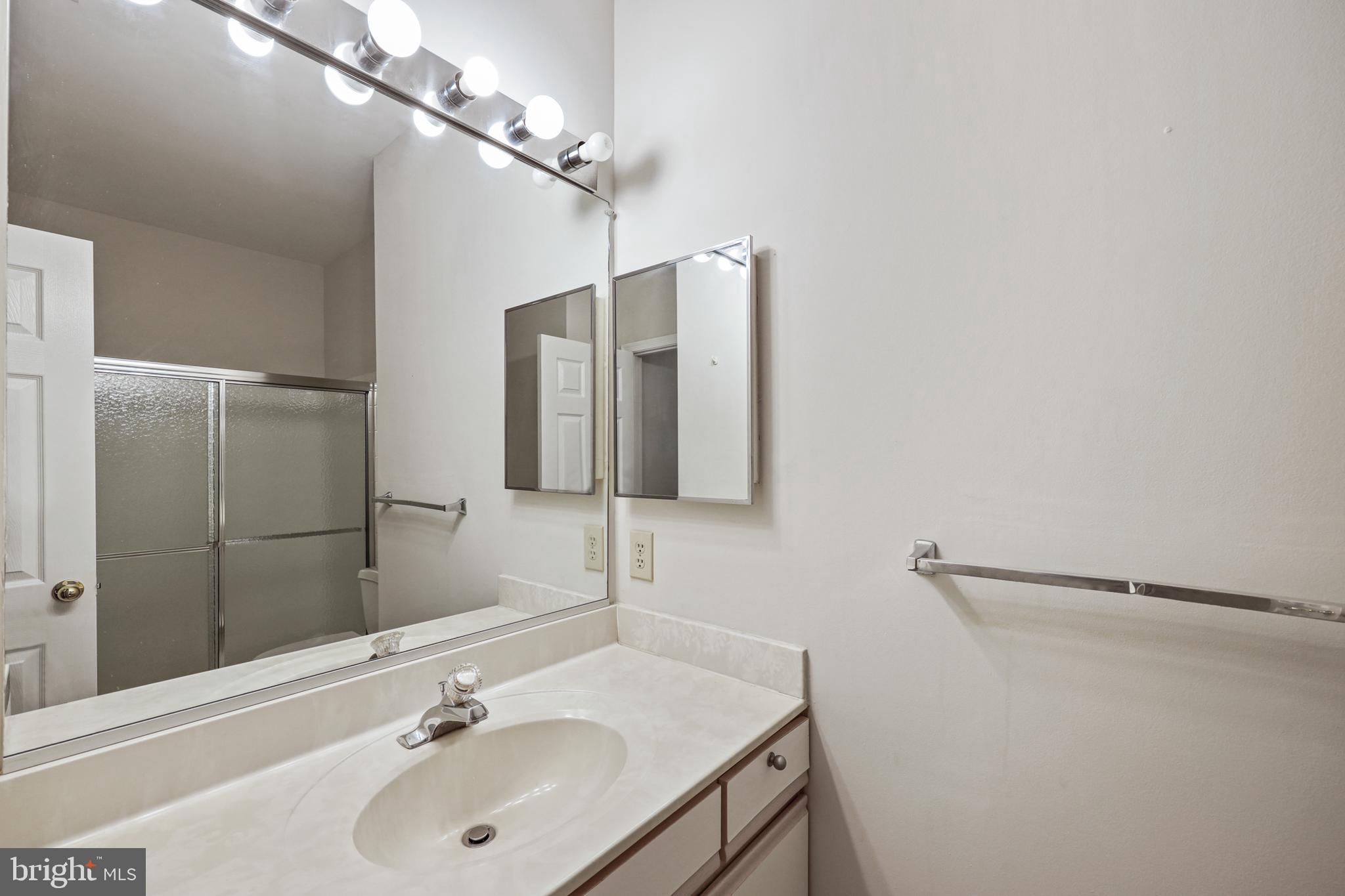 RUSSETT - Residential Lease