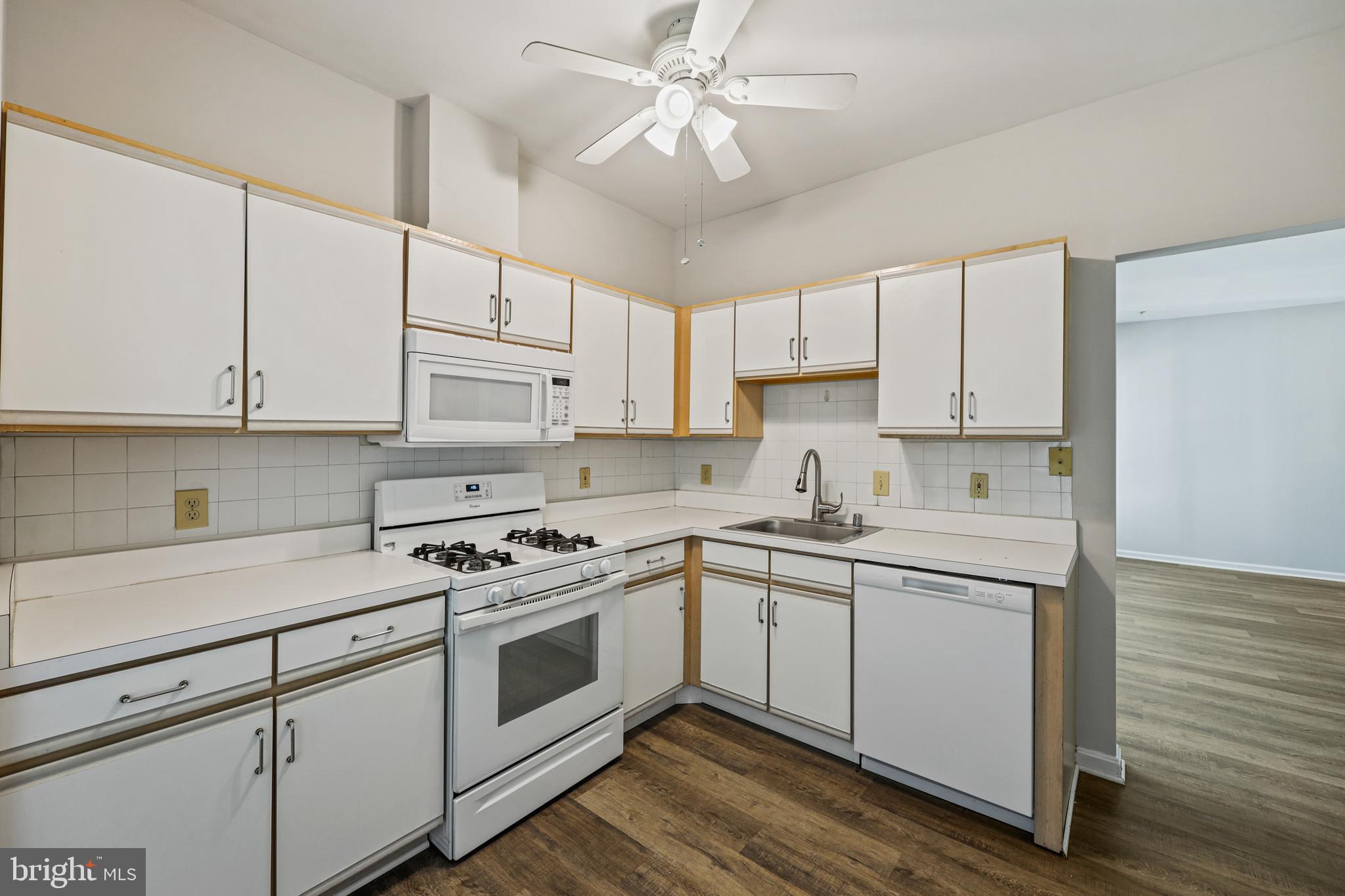 RUSSETT - Residential Lease