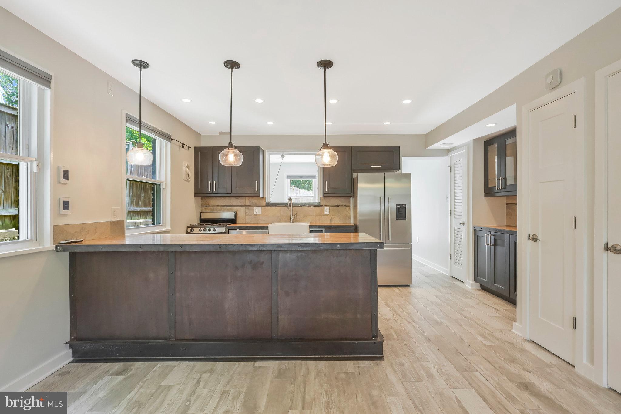 ROSEMONT - Residential Lease