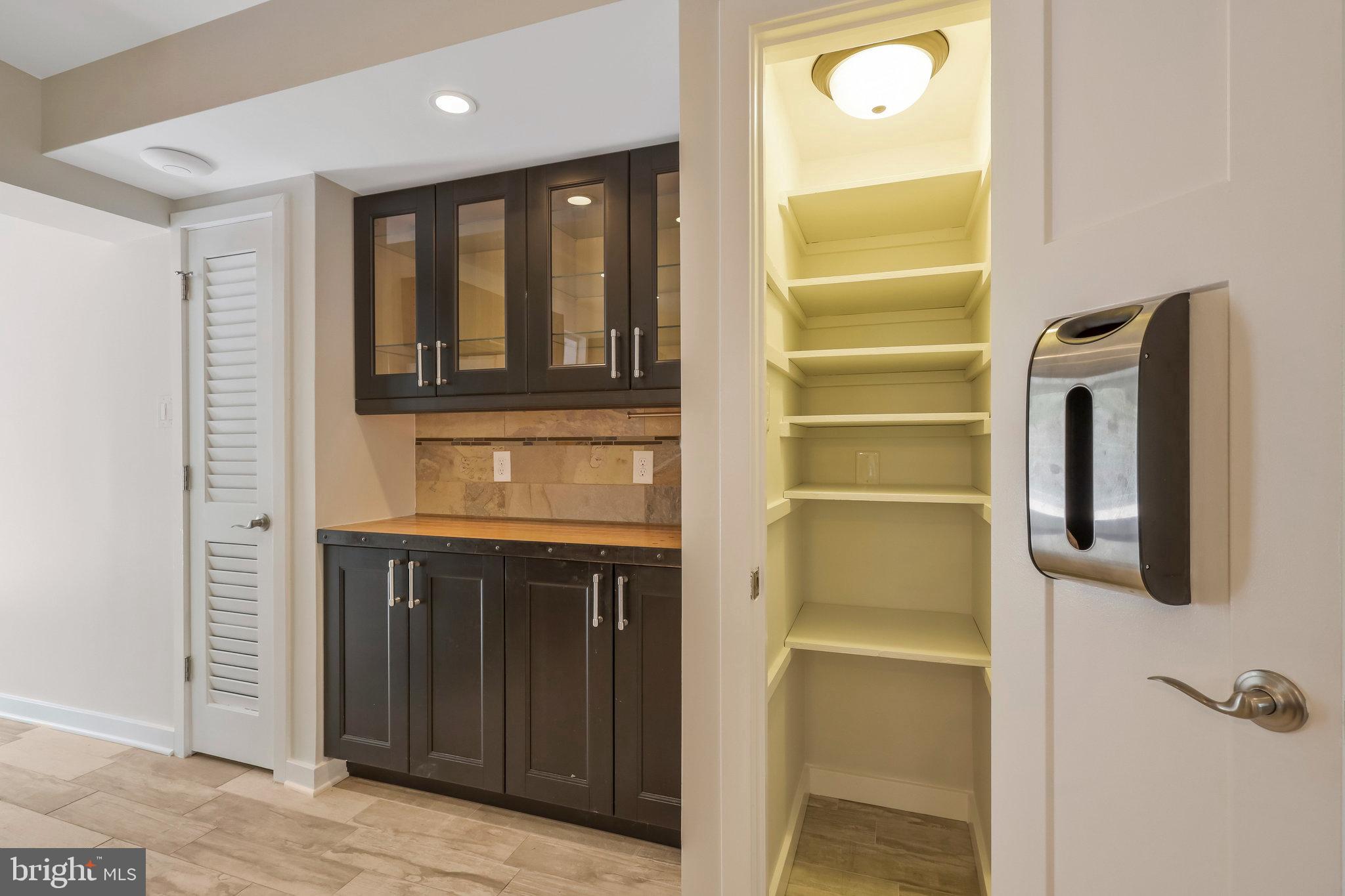 ROSEMONT - Residential Lease