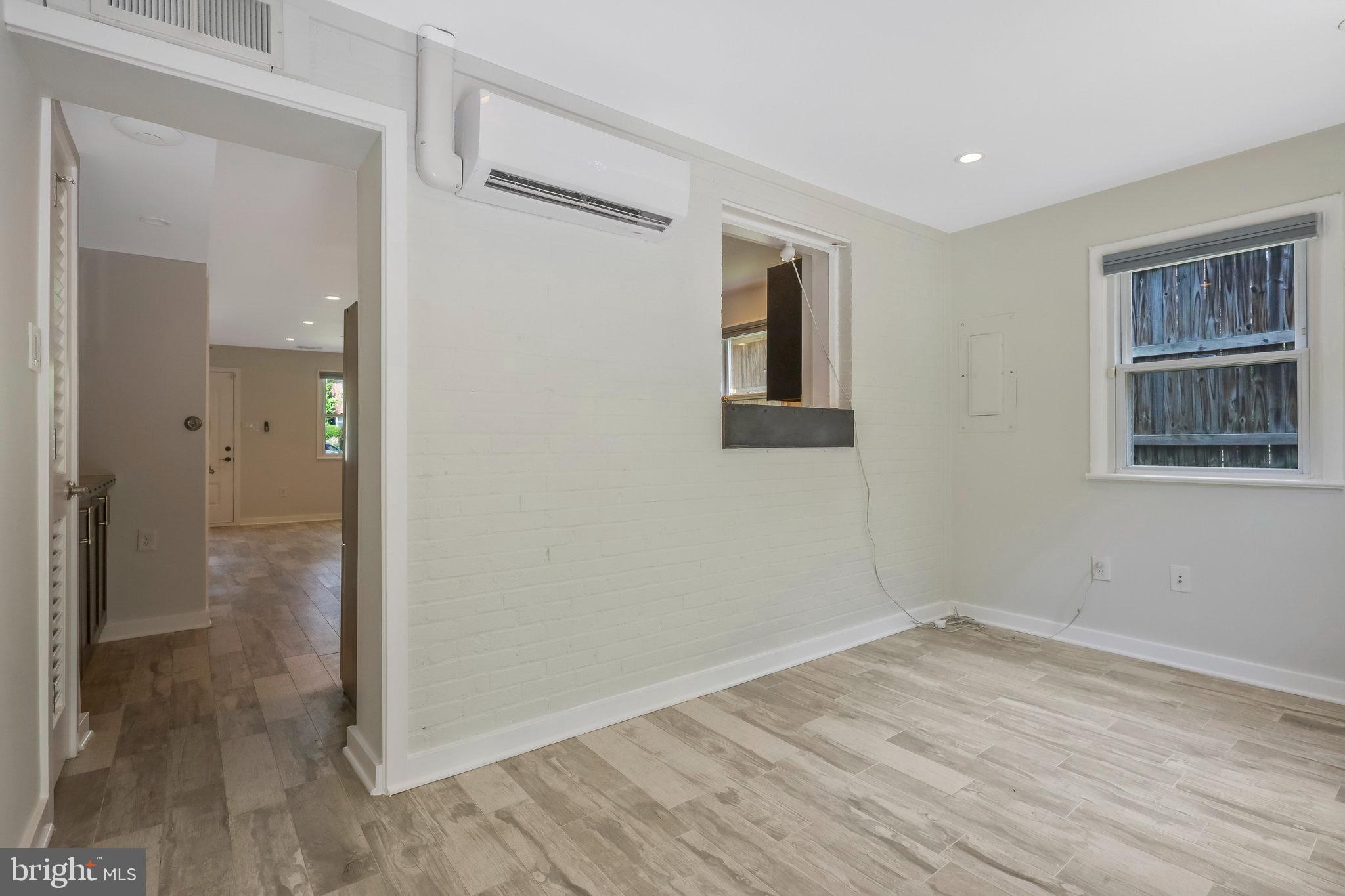 ROSEMONT - Residential Lease