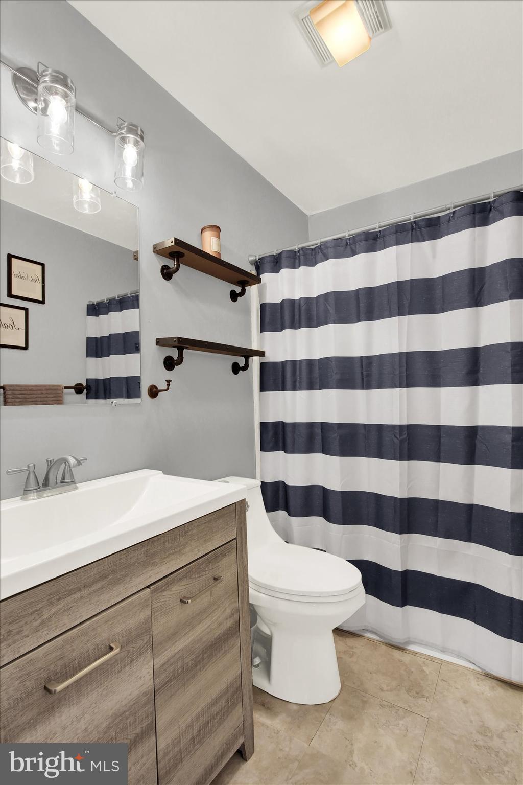 GLEN HOLLOW - Residential