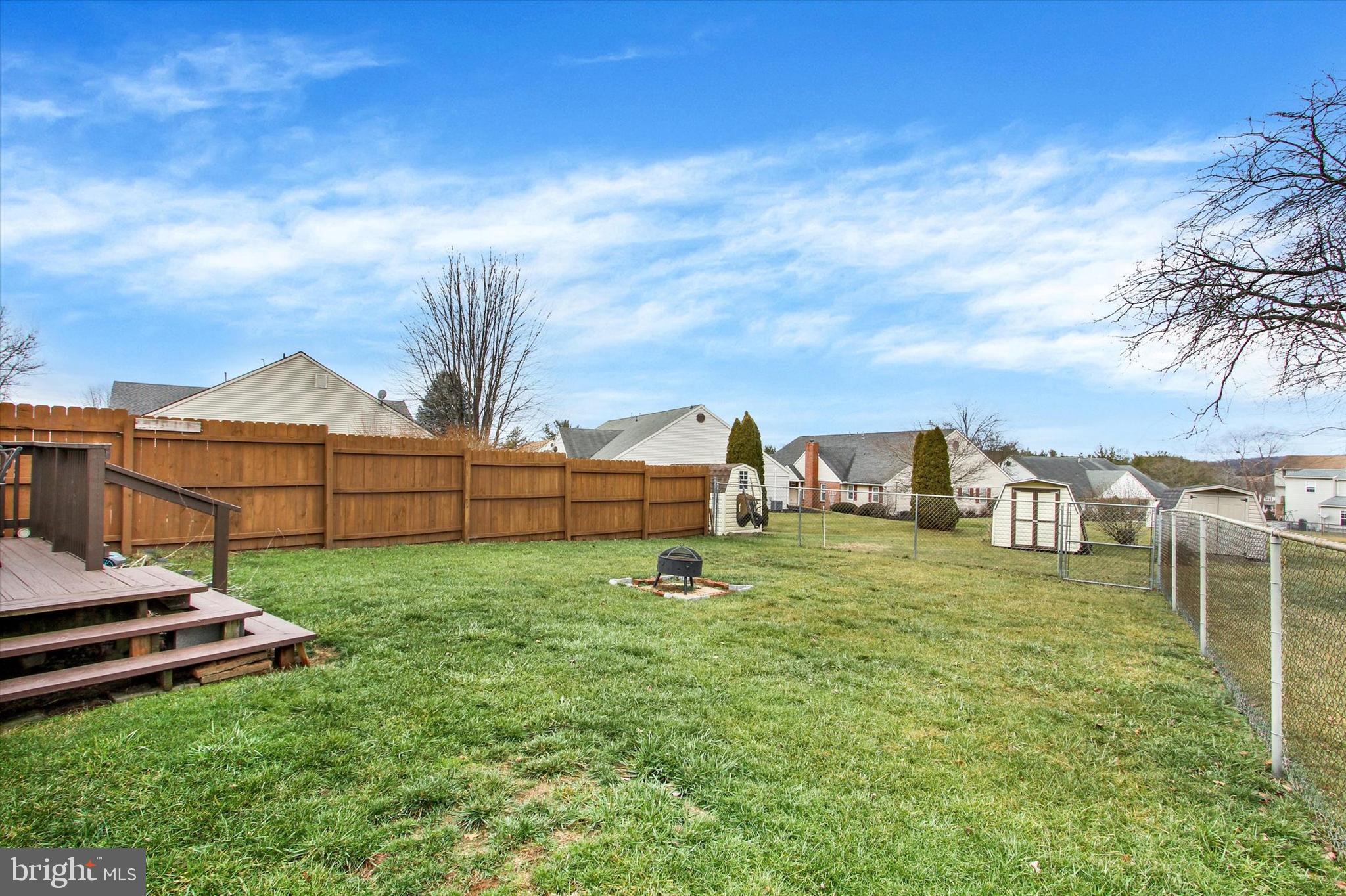GLEN HOLLOW - Residential