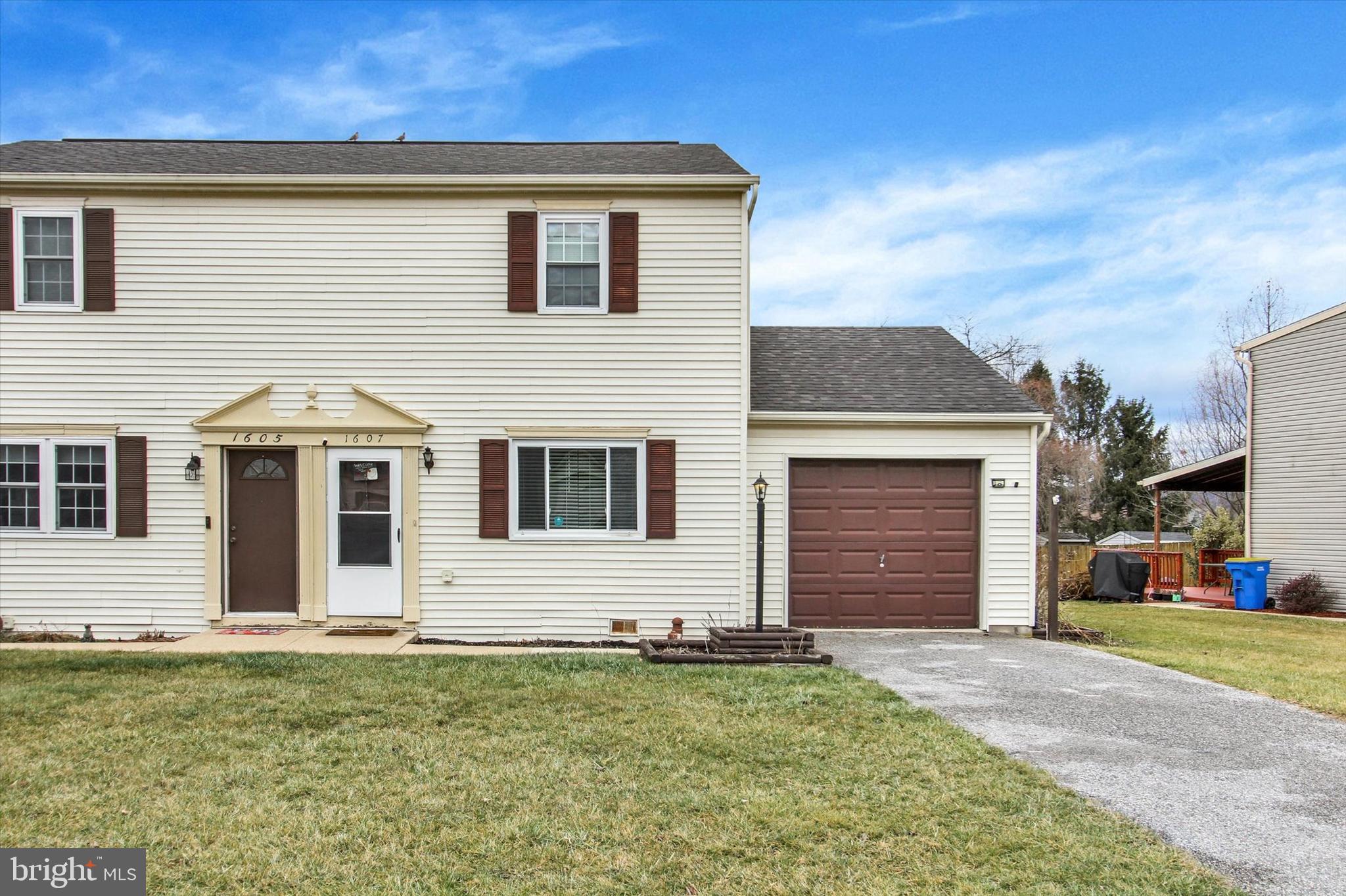 GLEN HOLLOW - Residential