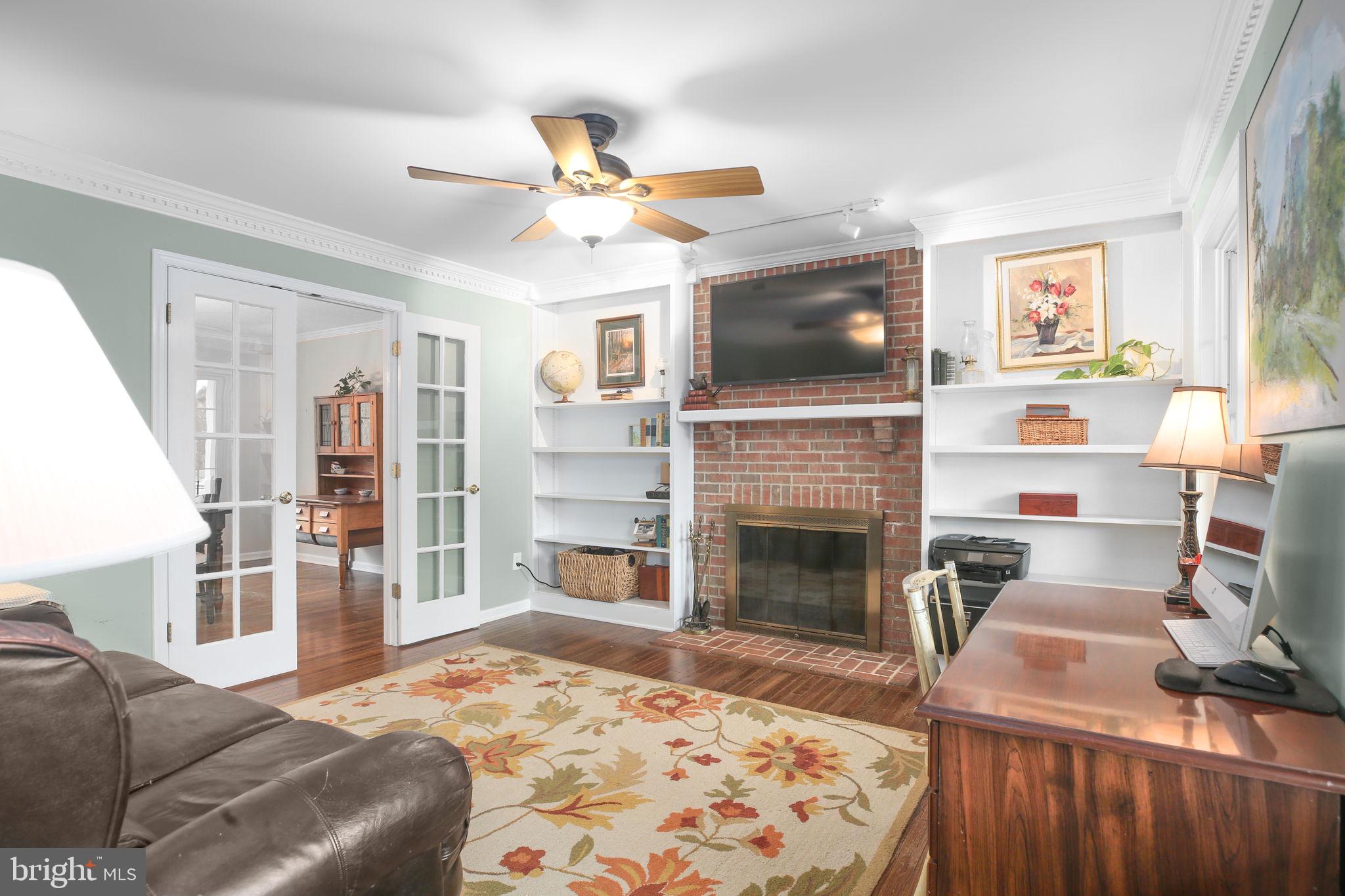 RIVER BLUFFS - Residential