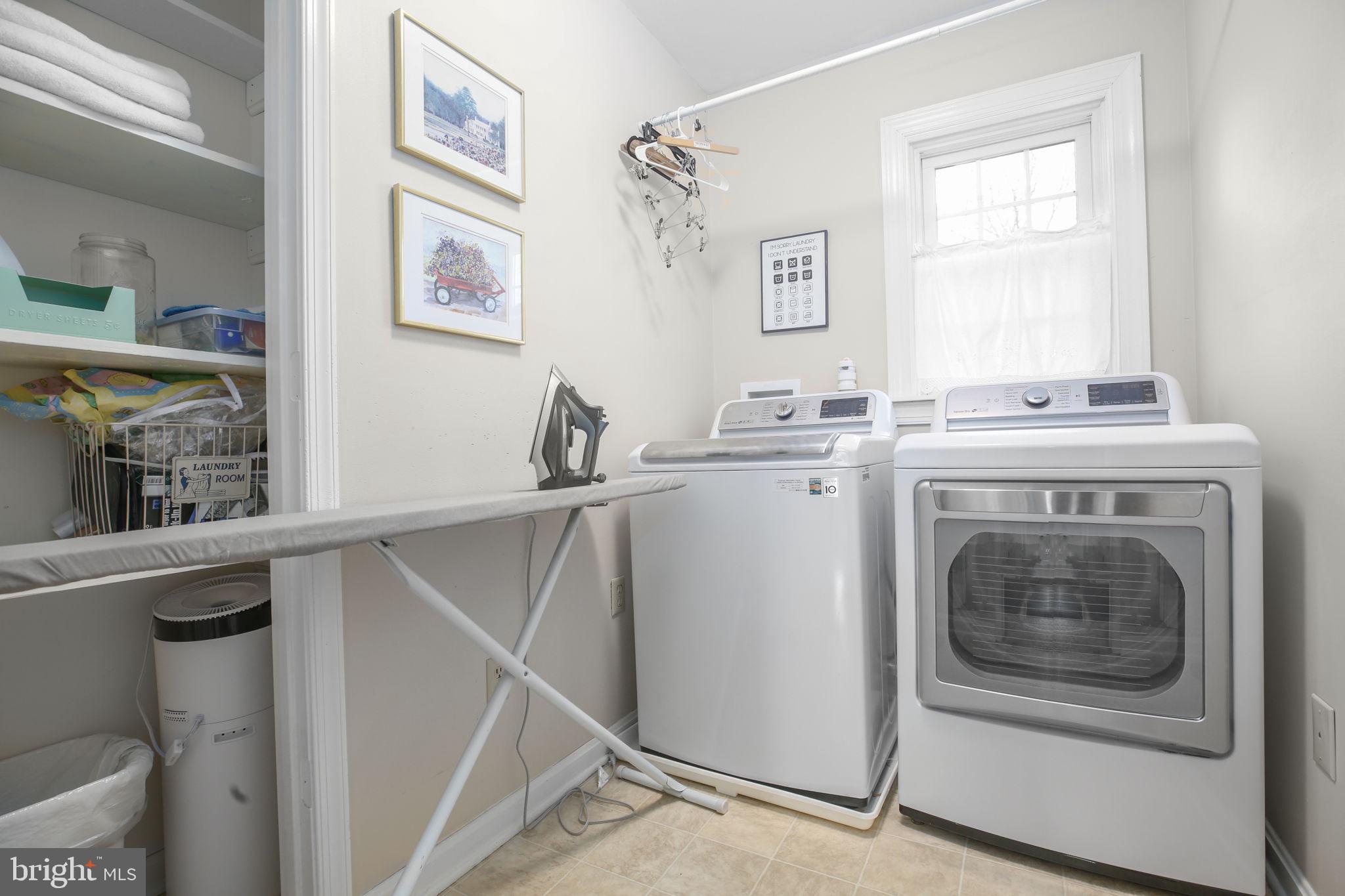 RIVER BLUFFS - Residential