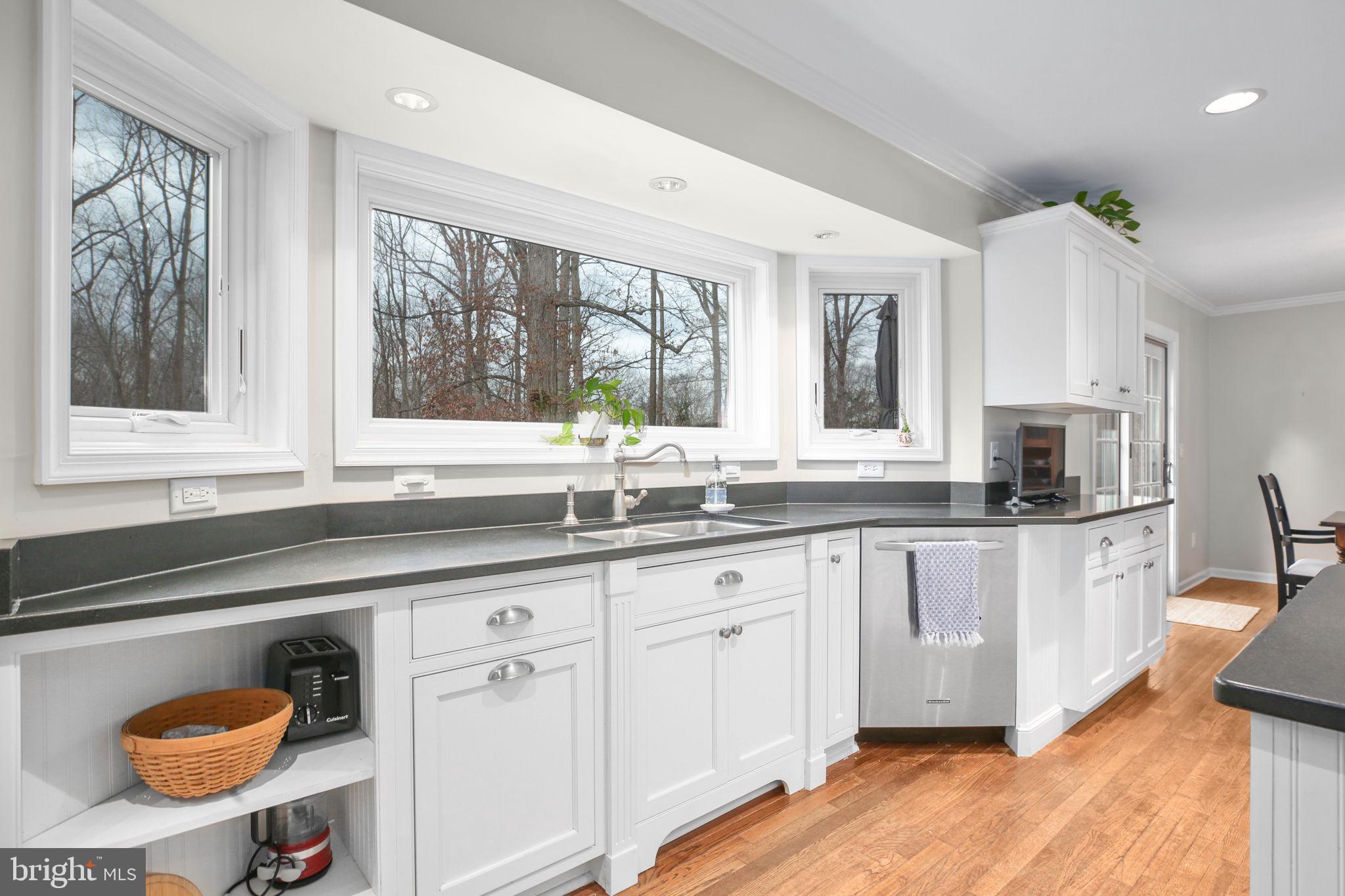 RIVER BLUFFS - Residential