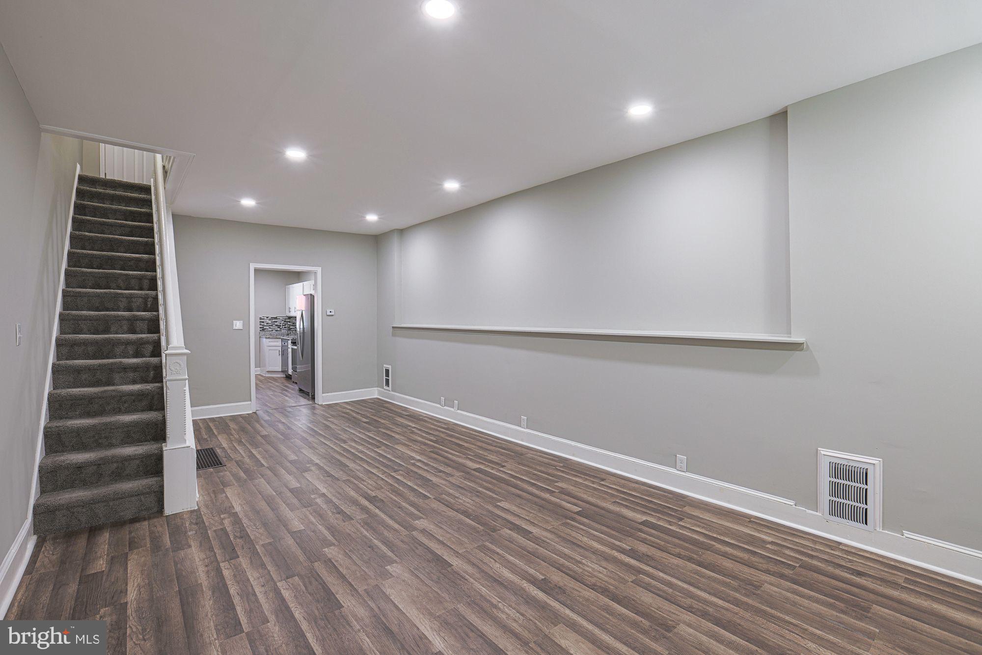 LINWOOD - Residential