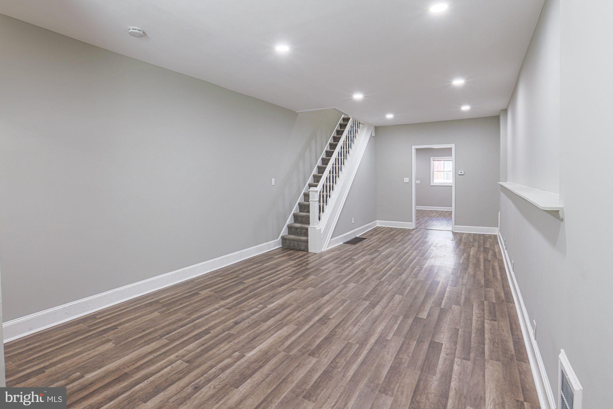 LINWOOD - Residential