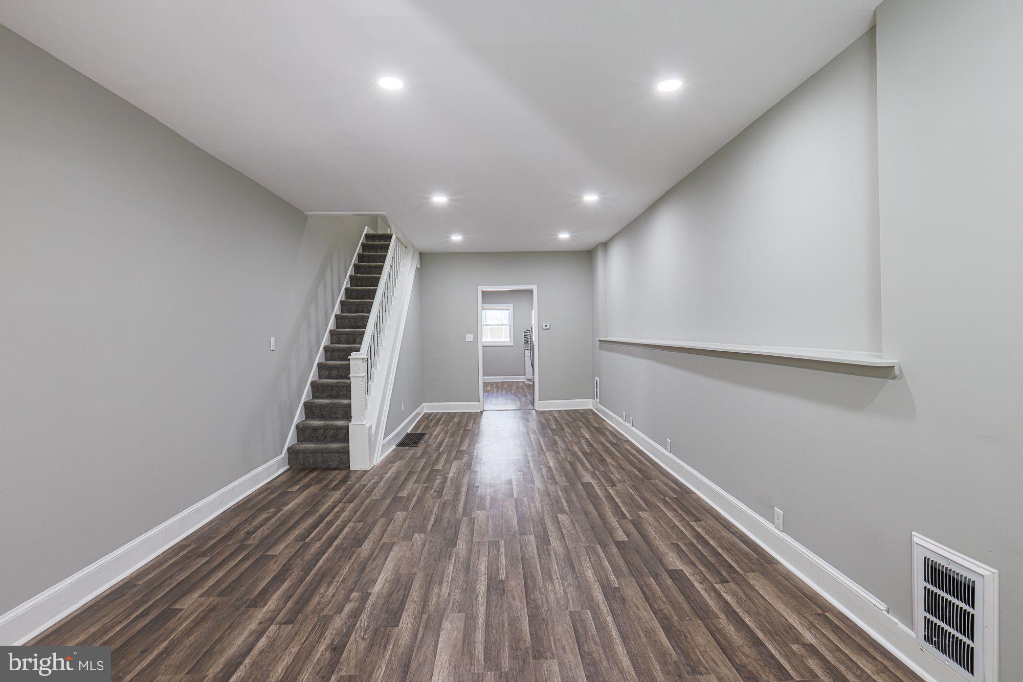 LINWOOD - Residential