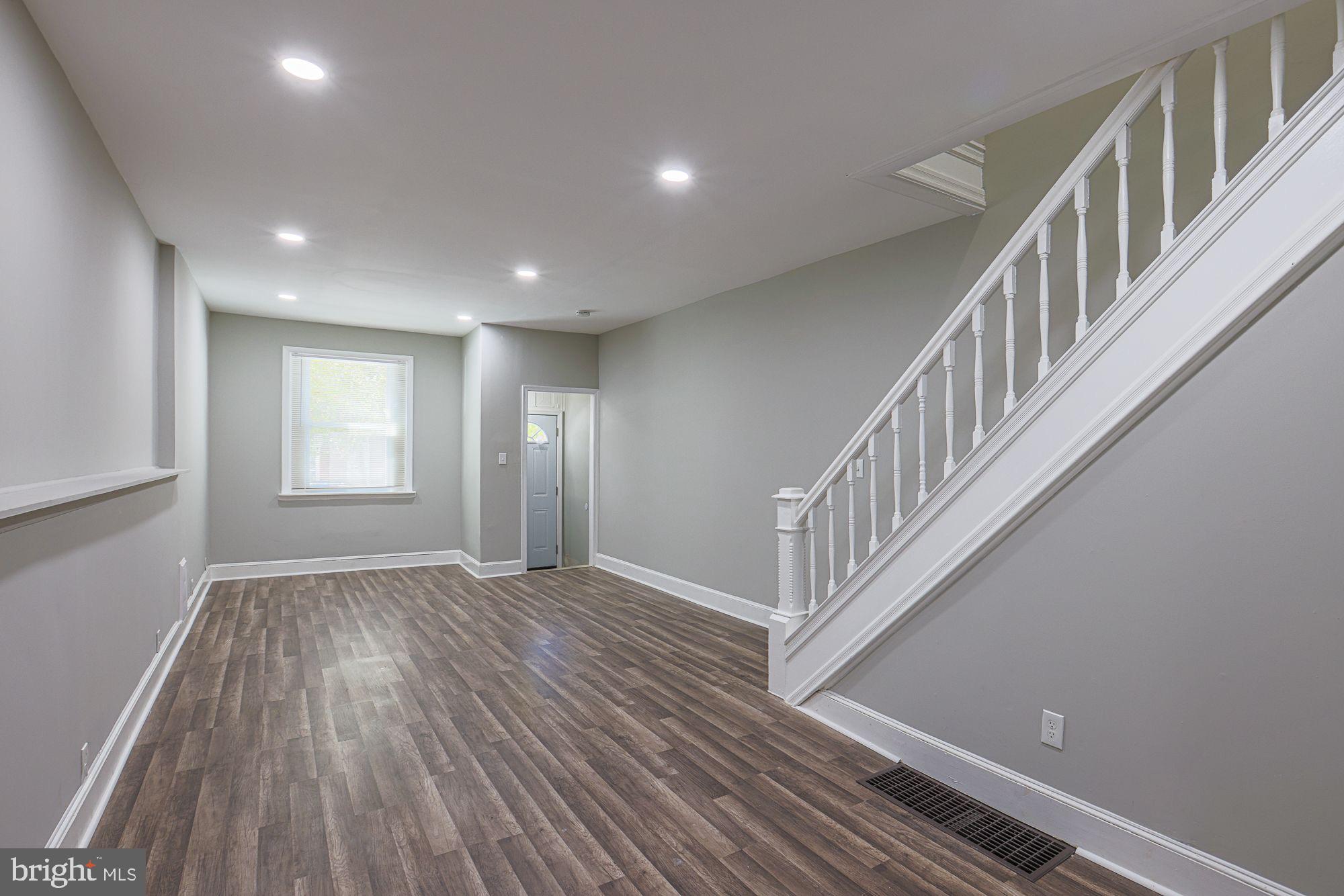 LINWOOD - Residential