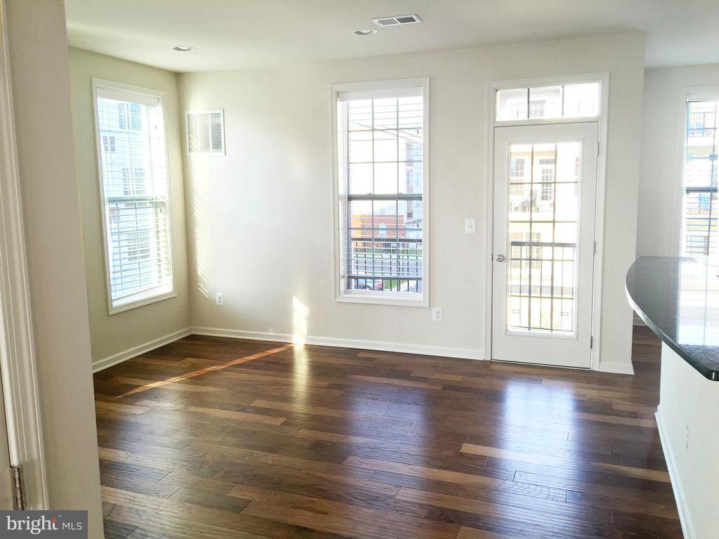 BUCKINGHAM AT LOUDOUN VALLEY - Residential Lease