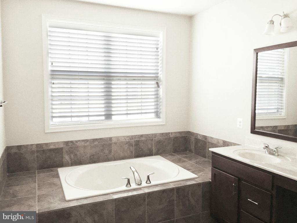 BUCKINGHAM AT LOUDOUN VALLEY - Residential Lease